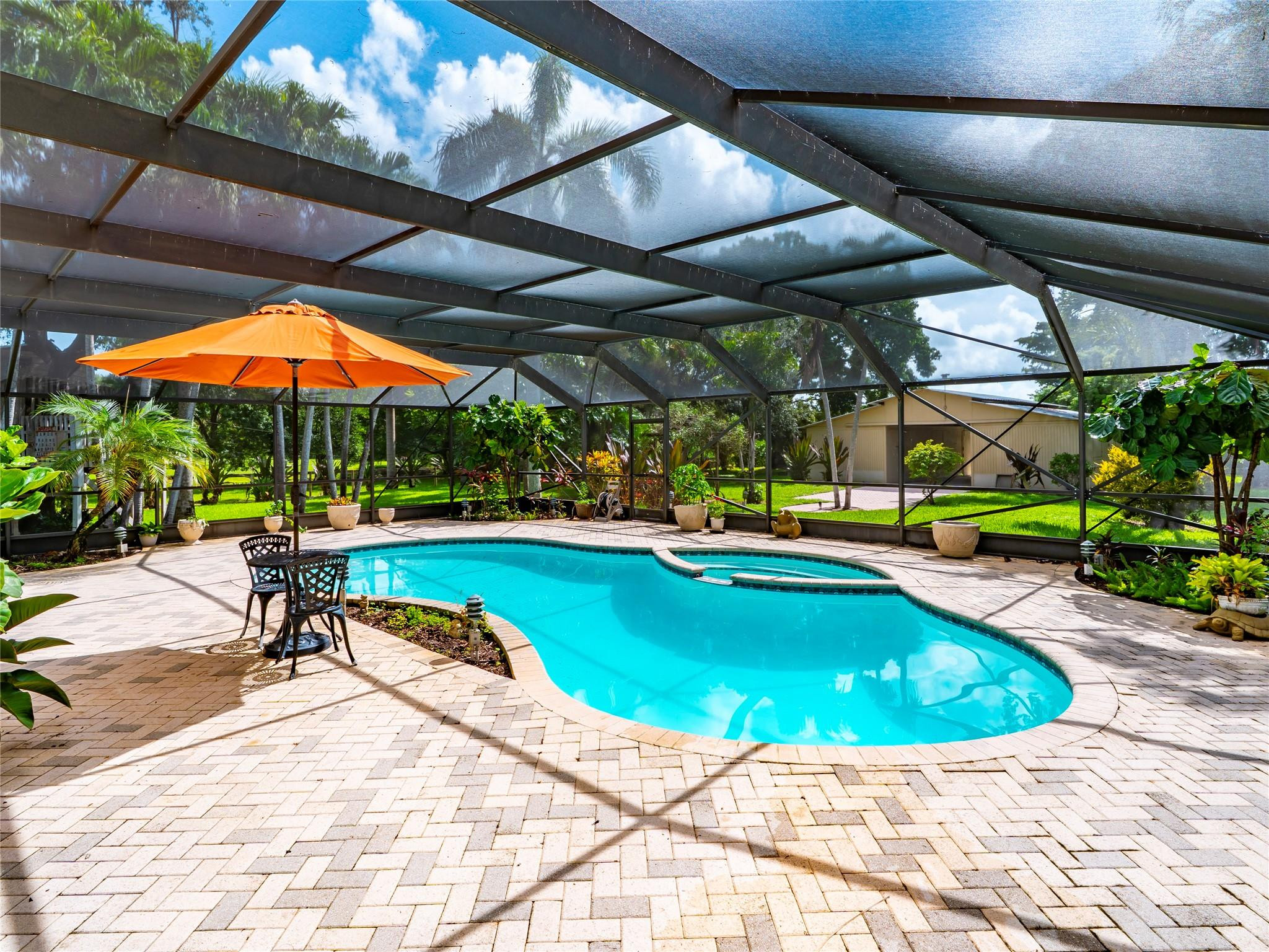 FLA FRUIT LANDS CO SUB NO 2 - Residential Lease