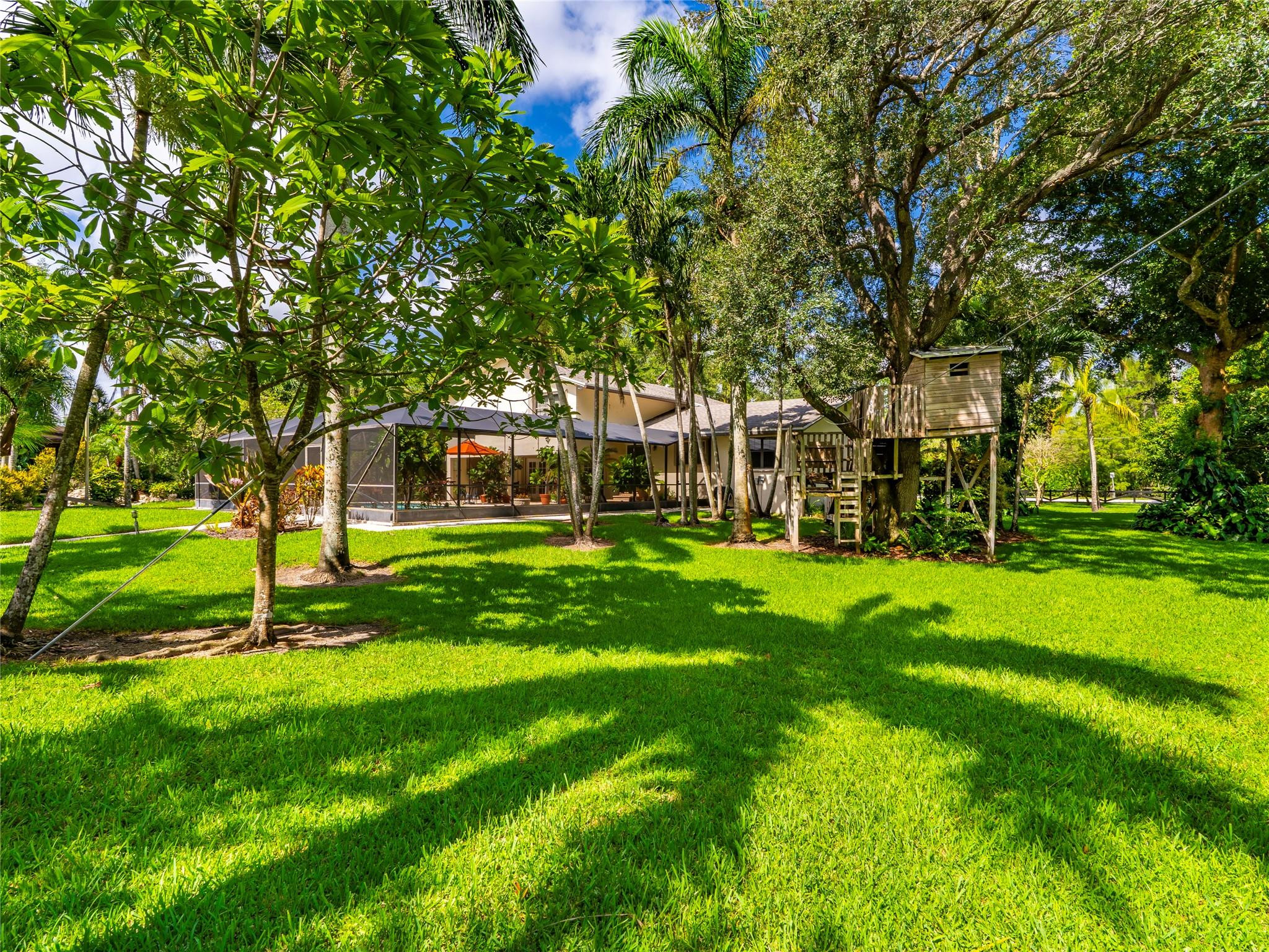 FLA FRUIT LANDS CO SUB NO 2 - Residential Lease