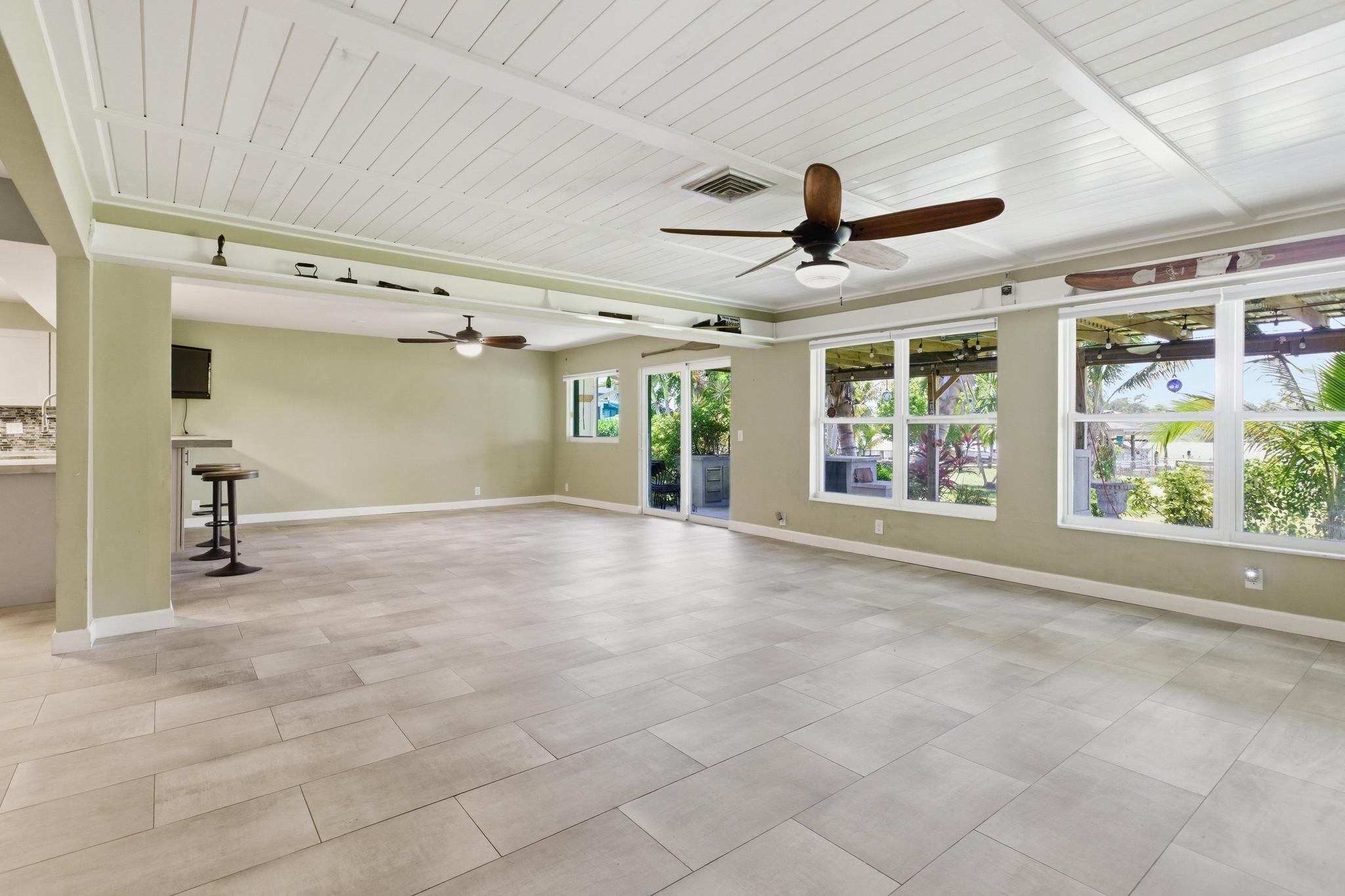 ISLAND ESTATES - Residential