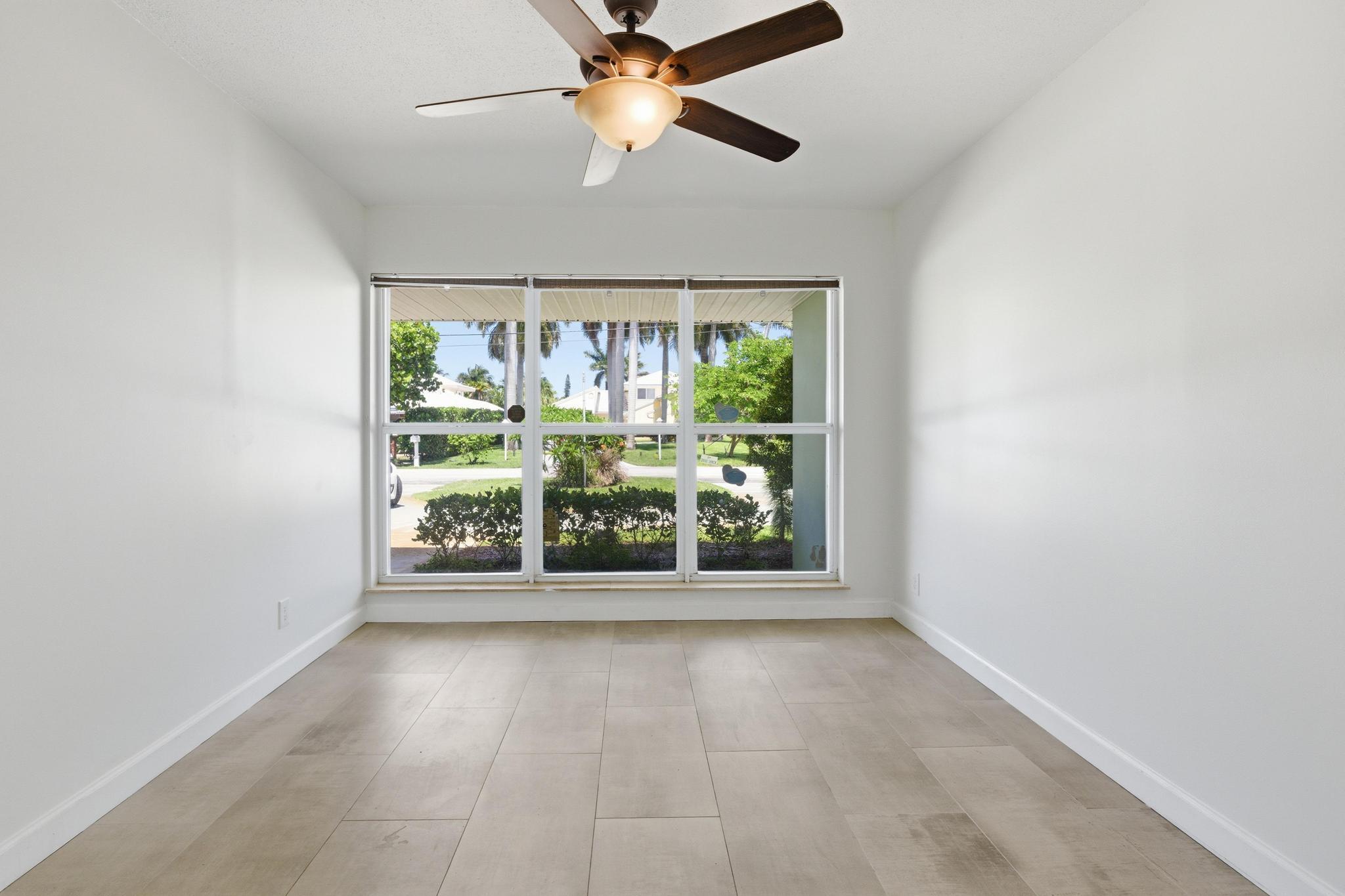 ISLAND ESTATES - Residential