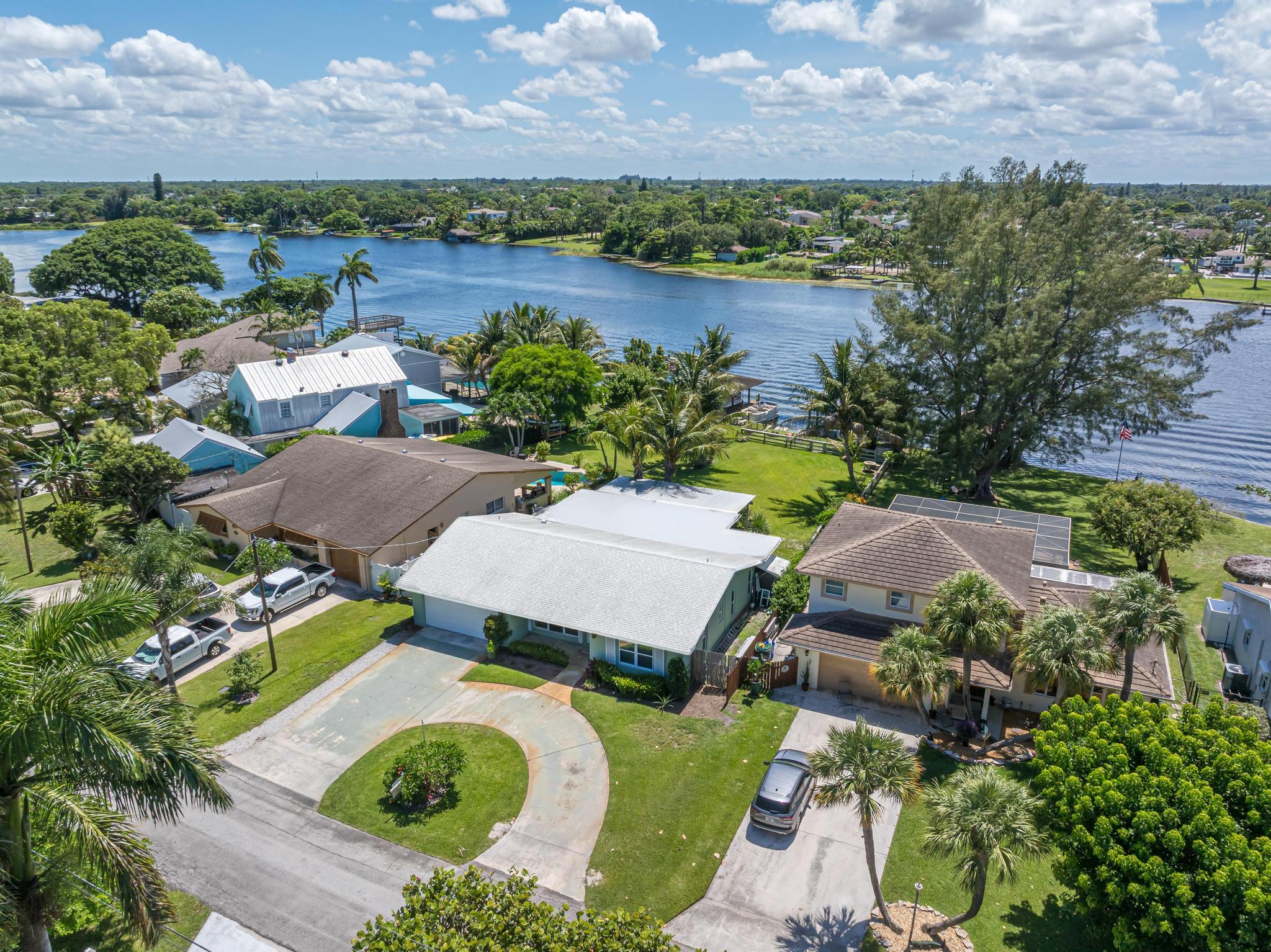 ISLAND ESTATES - Residential