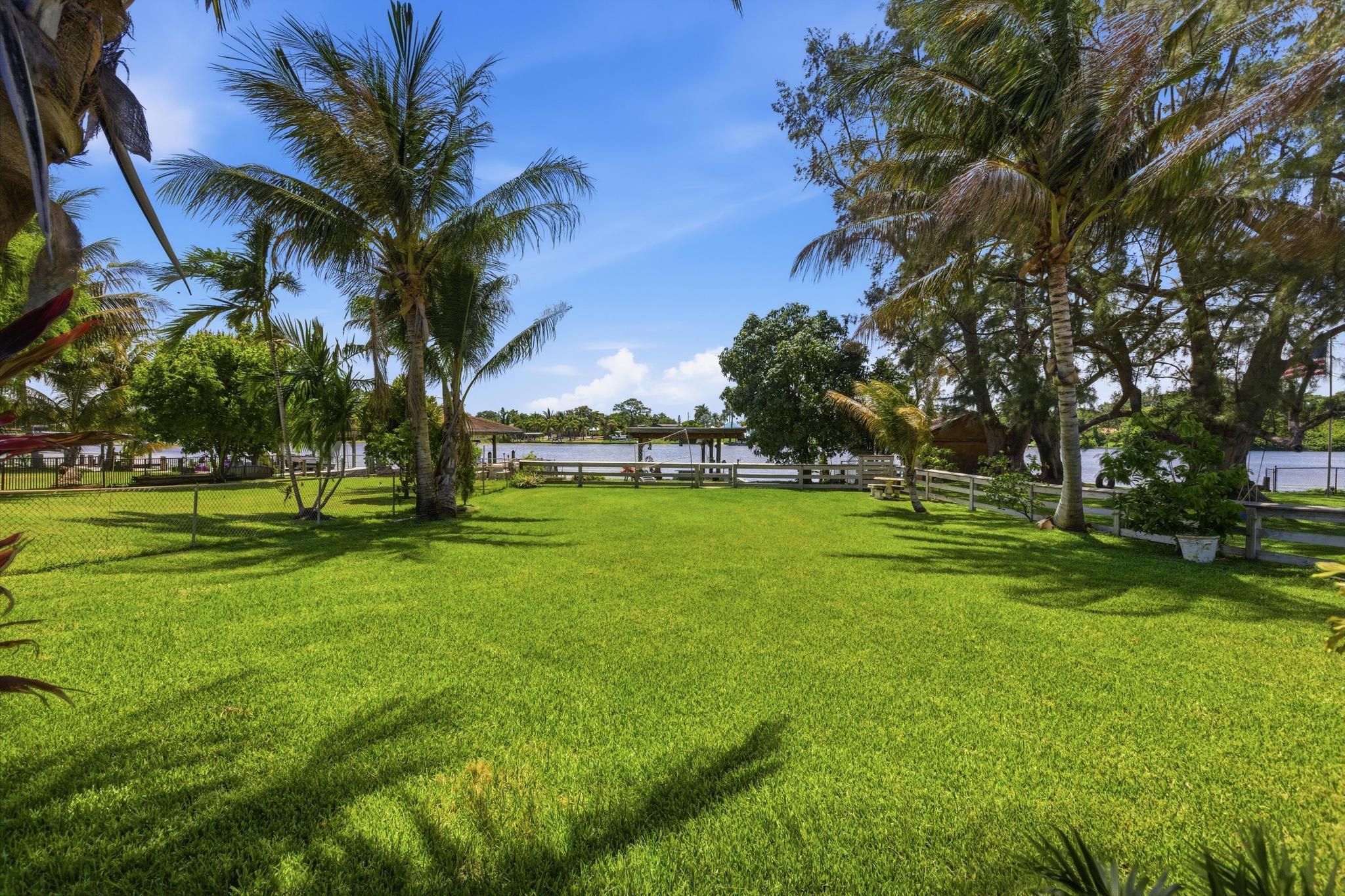 ISLAND ESTATES - Residential