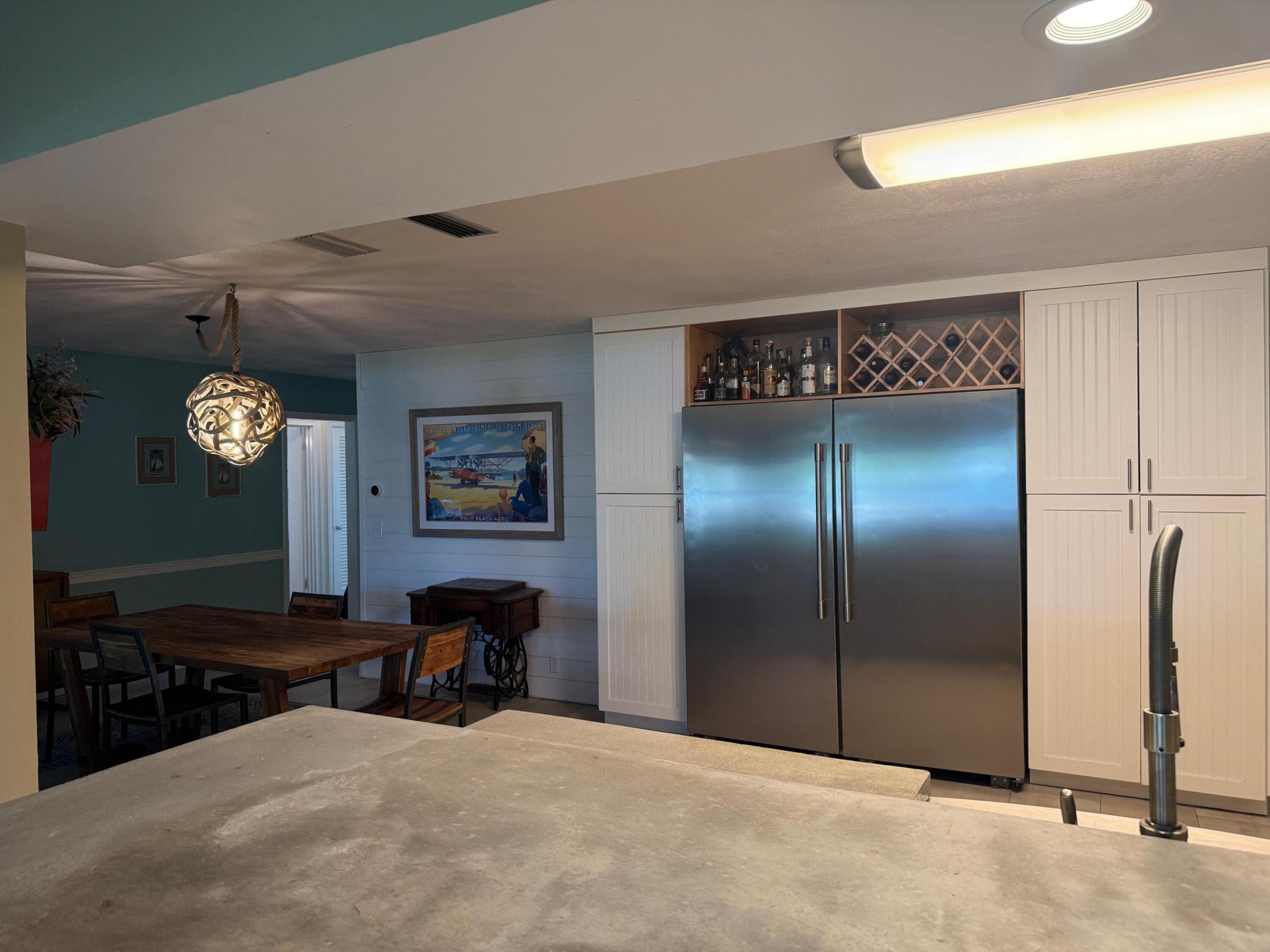 ISLAND ESTATES - Residential