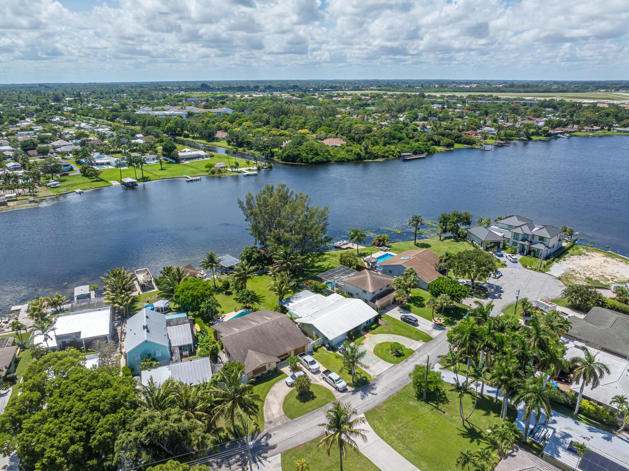 ISLAND ESTATES - Residential