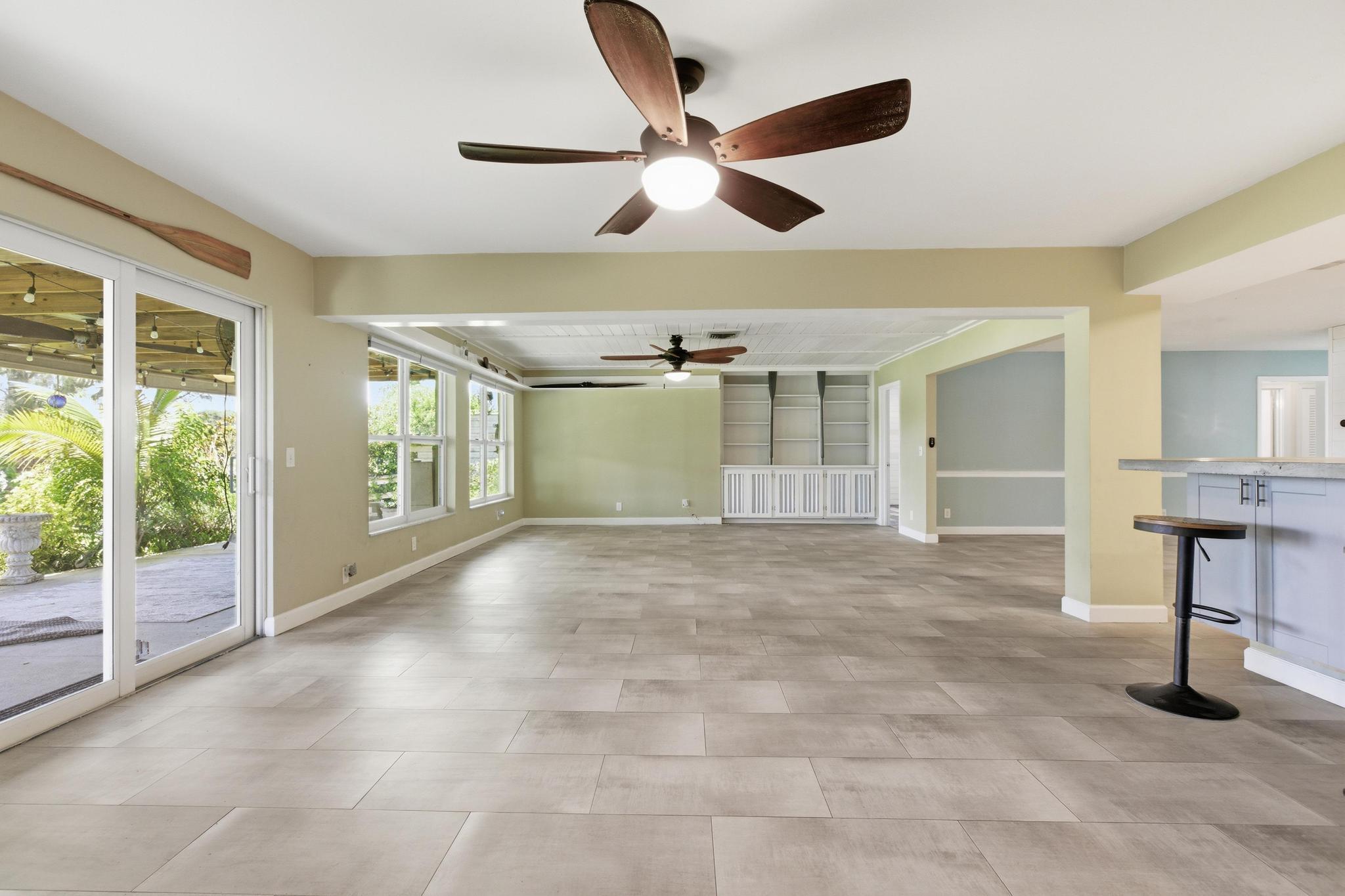 ISLAND ESTATES - Residential