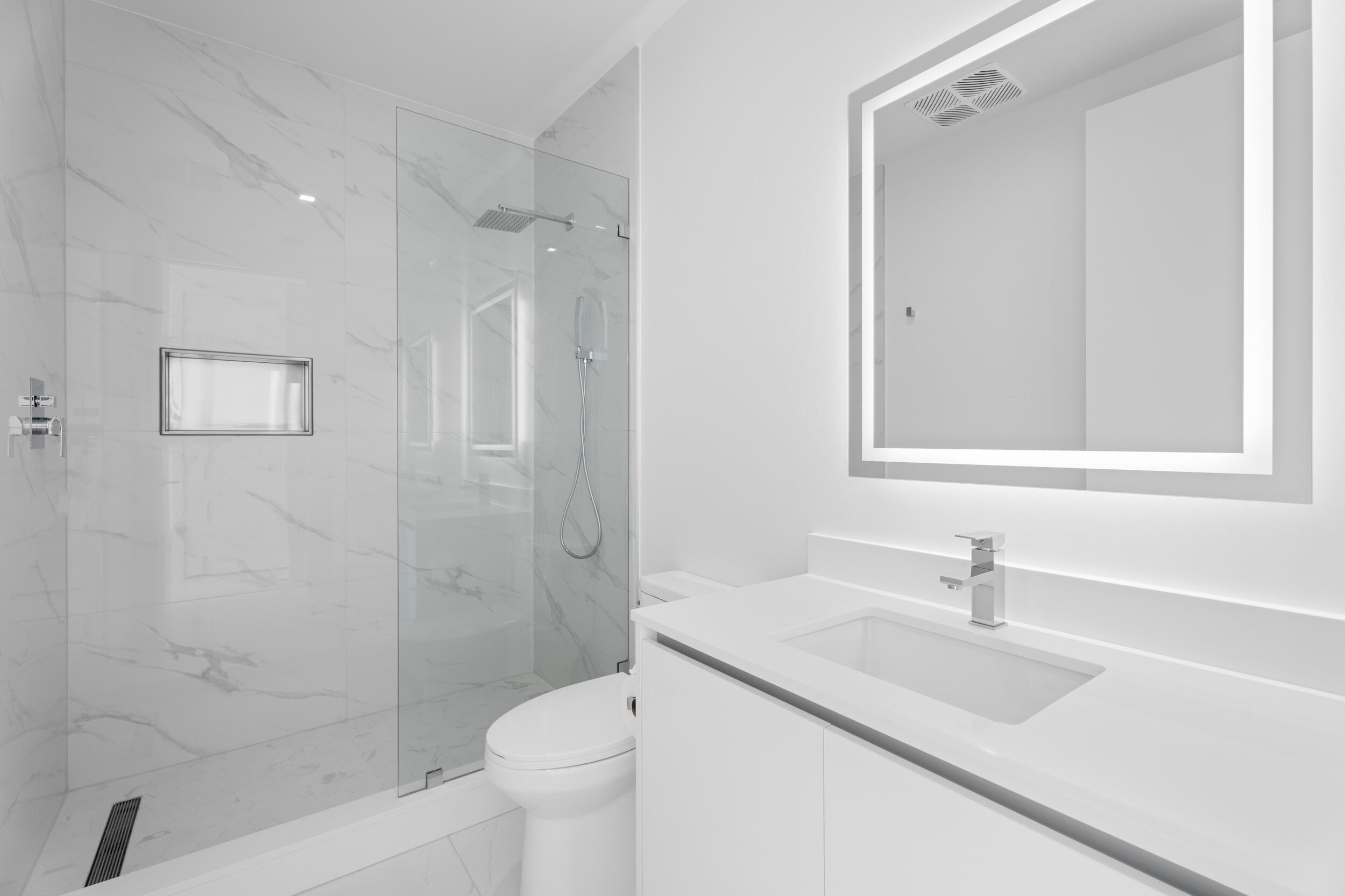 NAUTILUS 220 CONDO - Residential