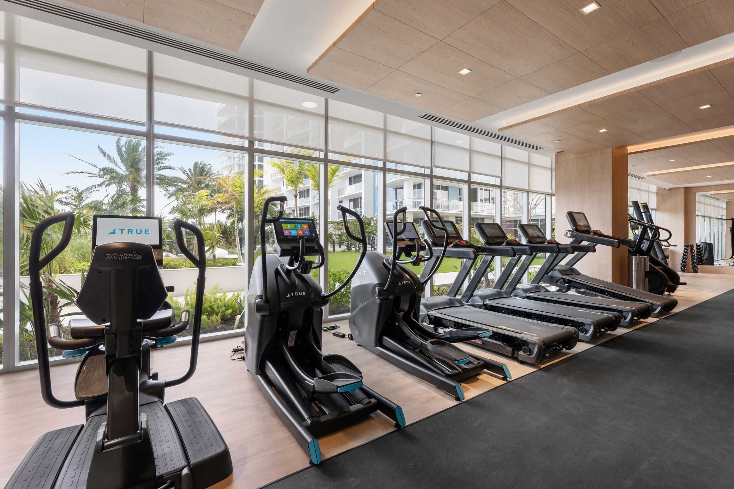 NAUTILUS 220 CONDO - Residential