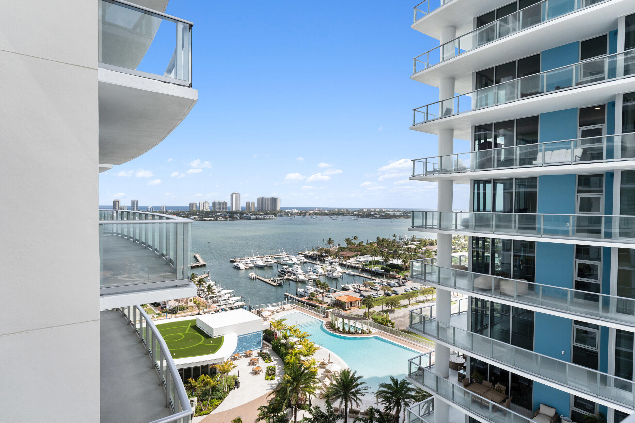 NAUTILUS 220 CONDO - Residential