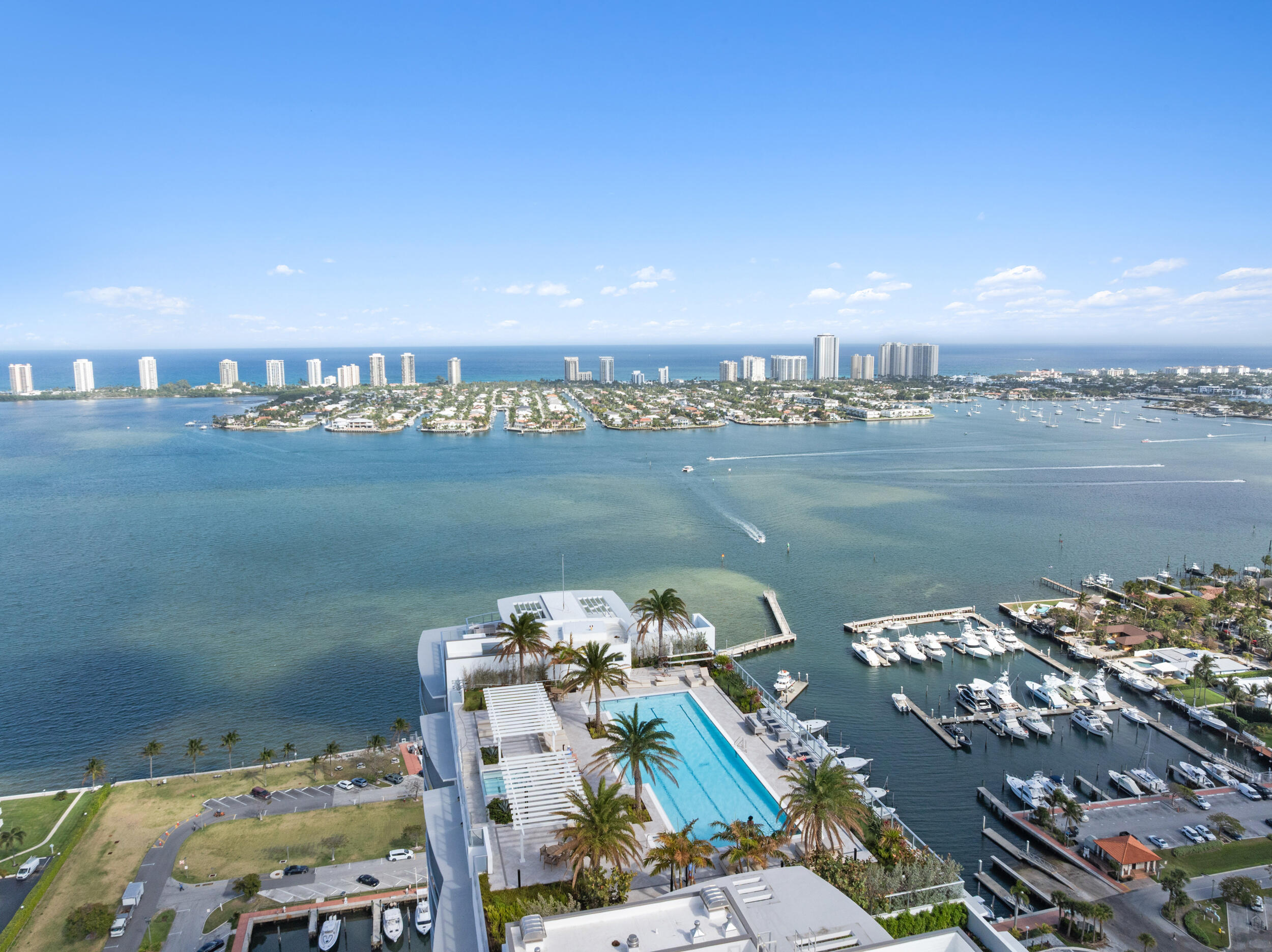 NAUTILUS 220 CONDO - Residential