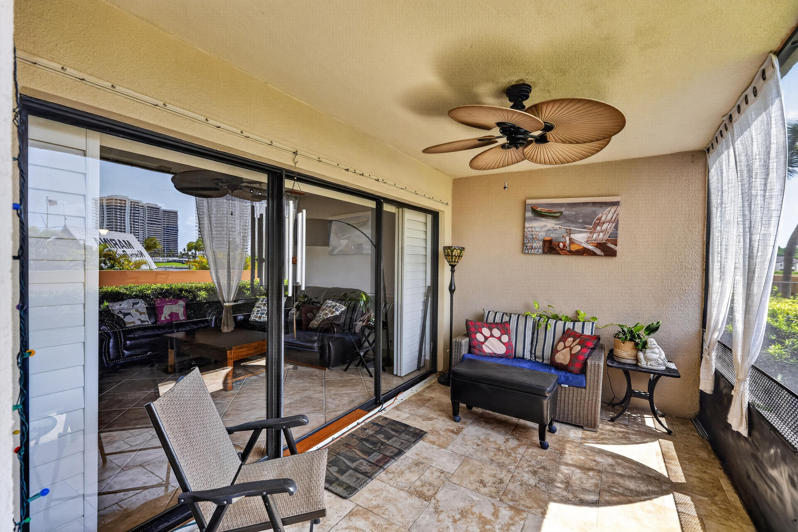 MARINA BAY COND DECL FILED 3-20-81 - Residential