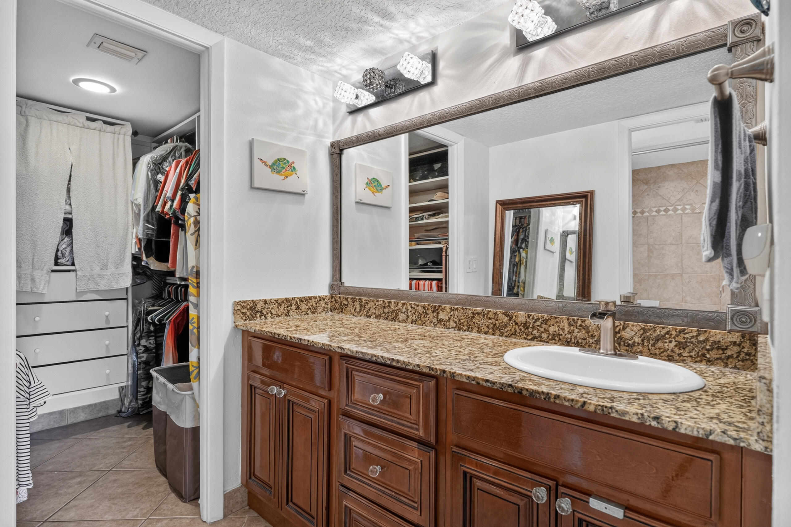 MARINA BAY COND DECL FILED 3-20-81 - Residential