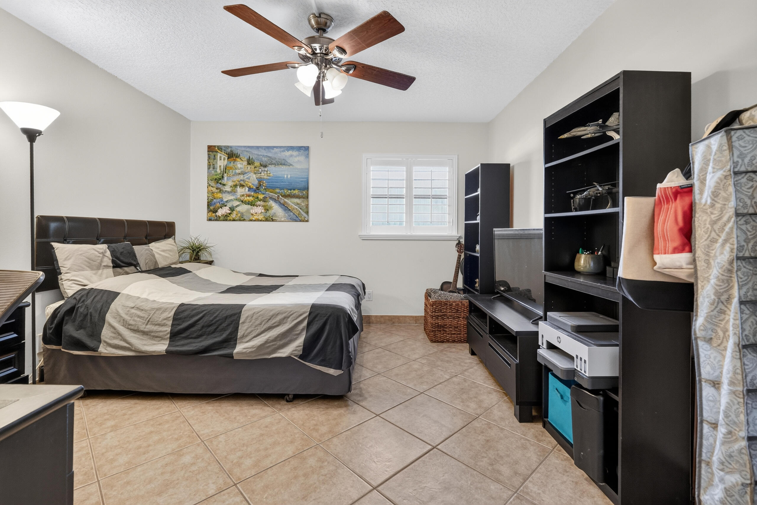MARINA BAY COND DECL FILED 3-20-81 - Residential
