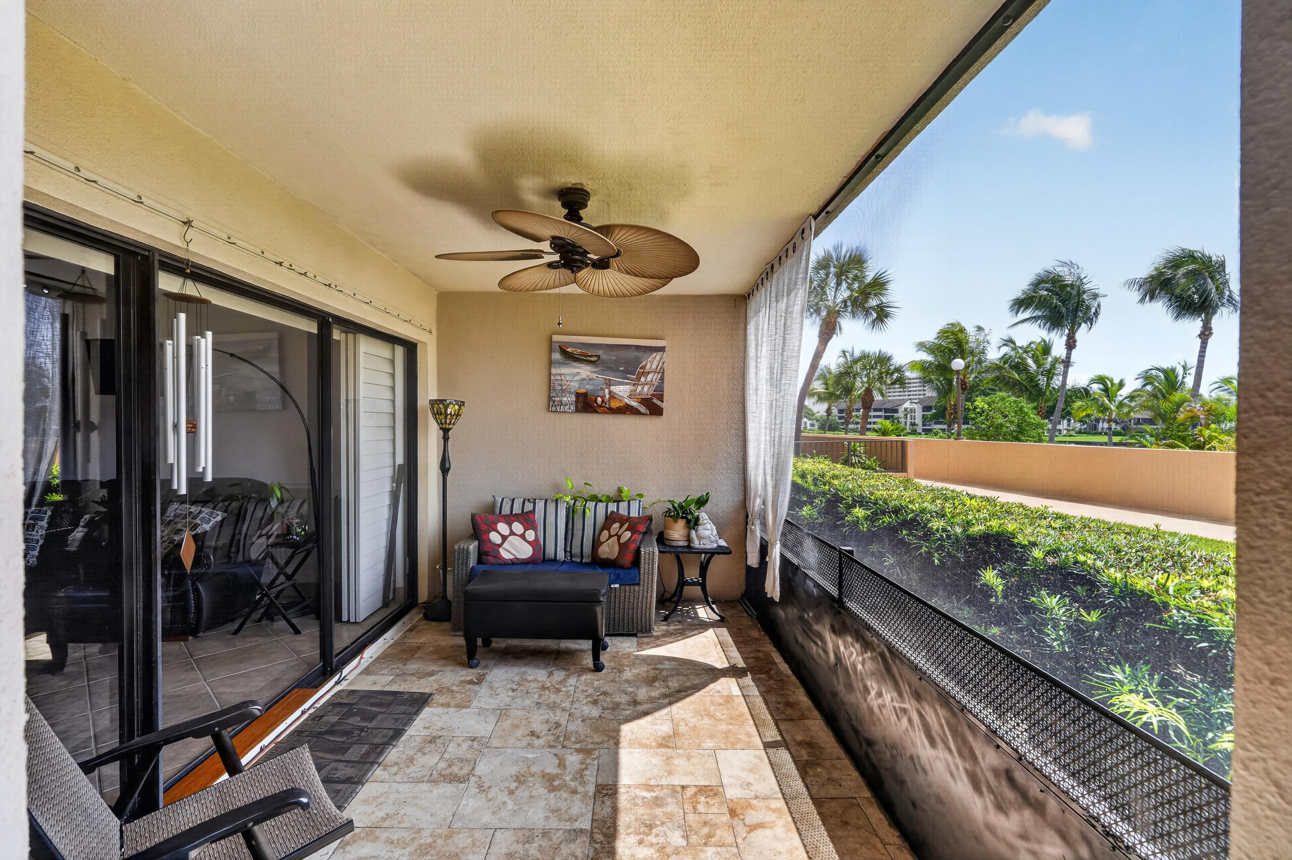 MARINA BAY COND DECL FILED 3-20-81 - Residential