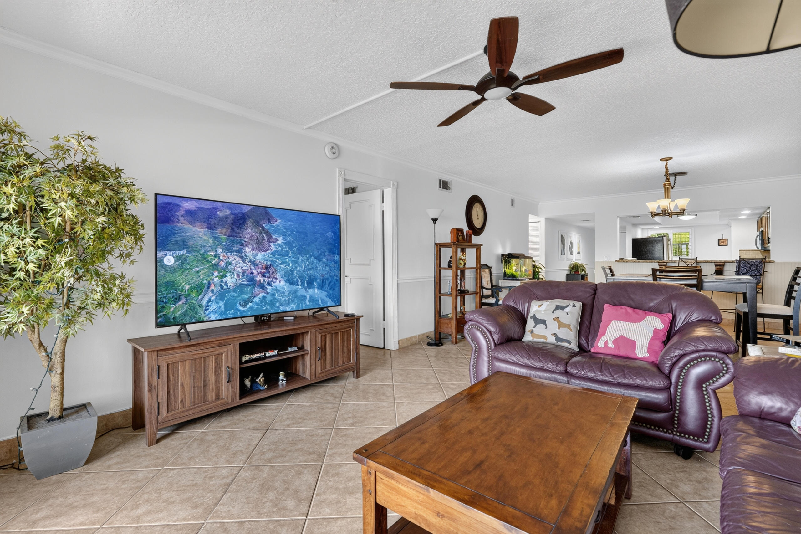 MARINA BAY COND DECL FILED 3-20-81 - Residential