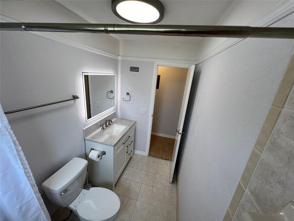 SUNRISE GOLF VILLAGE SEC 20 - Residential Lease