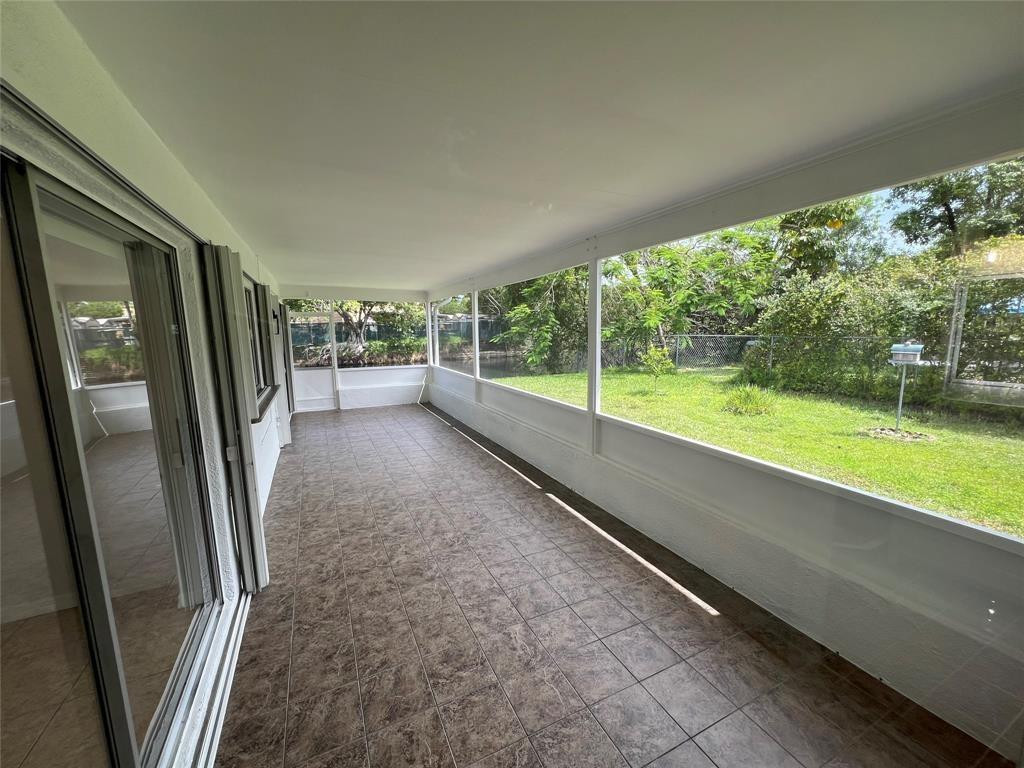 SUNRISE GOLF VILLAGE SEC 20 - Residential Lease