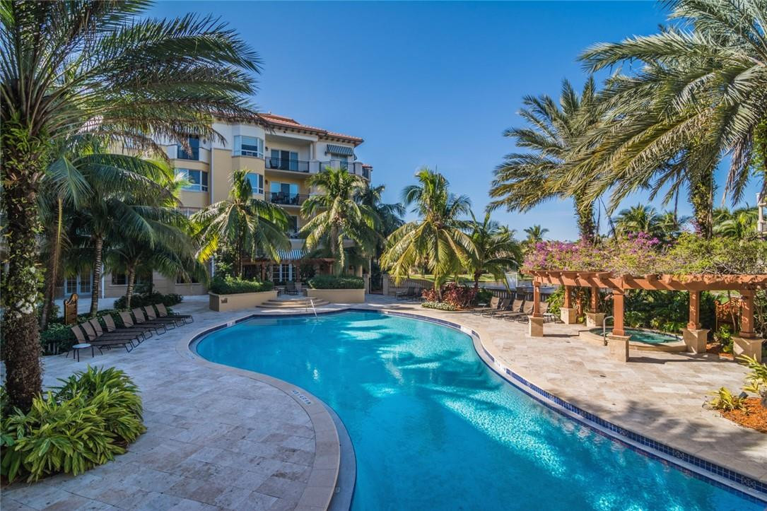 THE PALMS - Residential