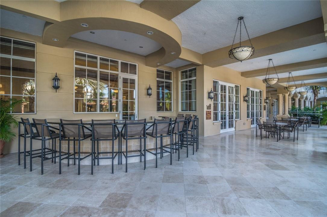 THE PALMS - Residential