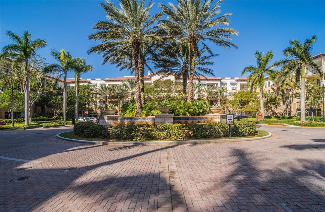 THE PALMS - Residential