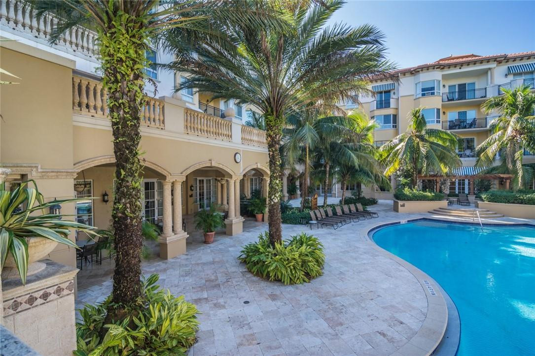 THE PALMS - Residential