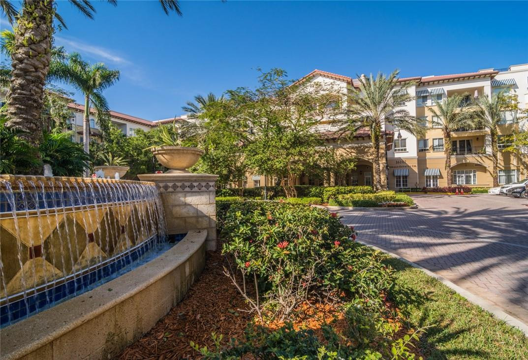 THE PALMS - Residential