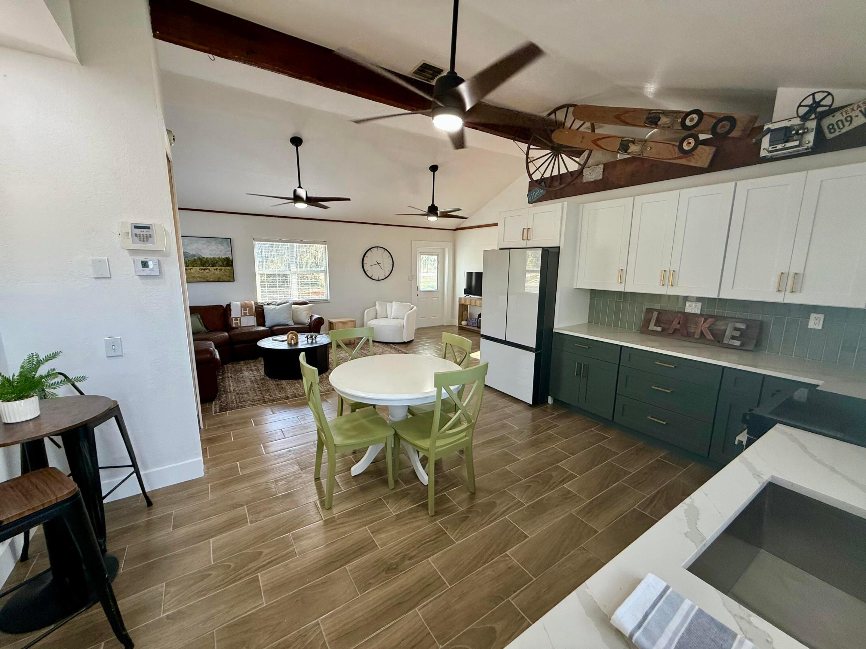 RED BEACH LAKE - Residential