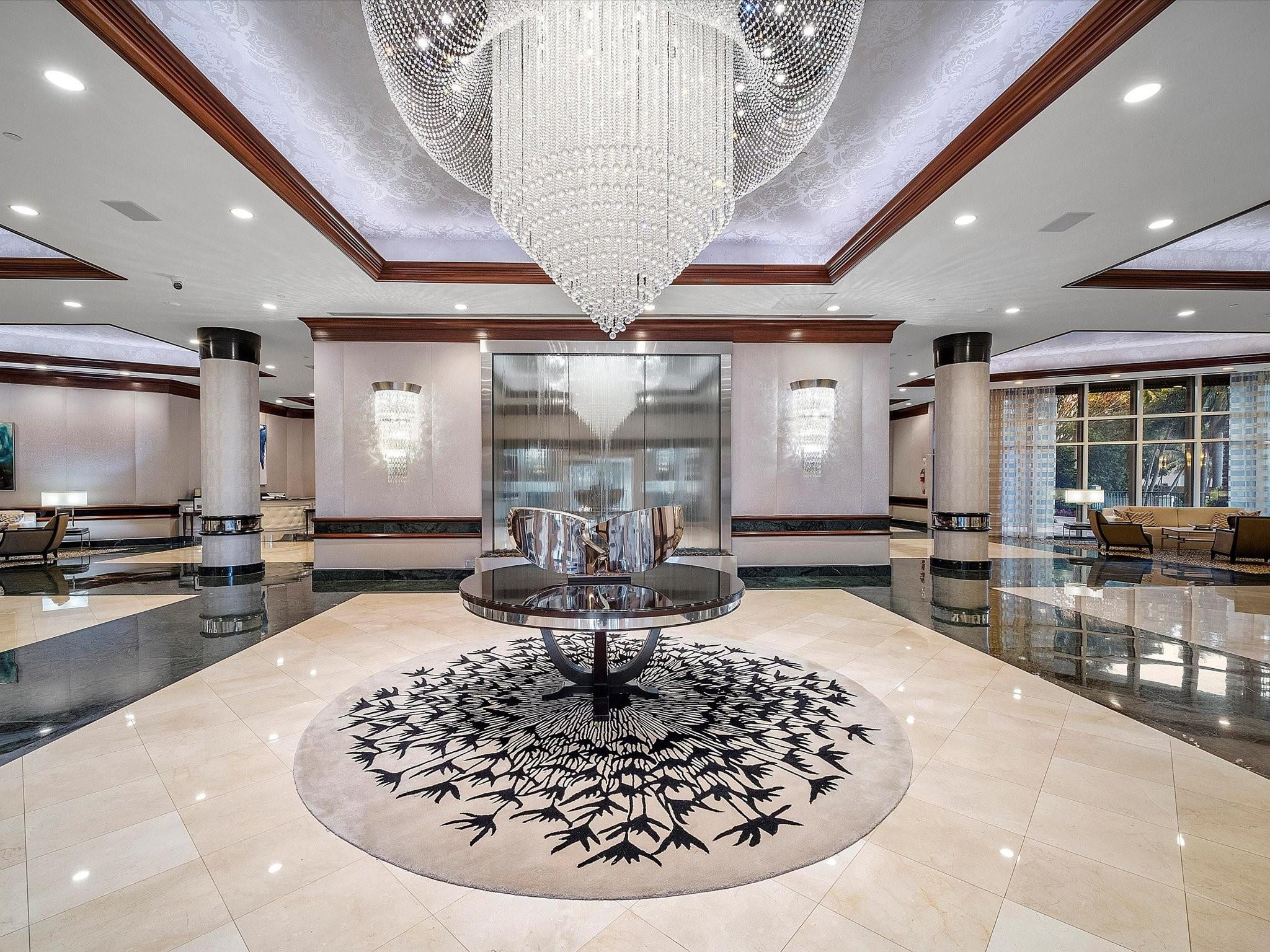 LHERMITAGE I CONDOMINIUM - Residential Lease