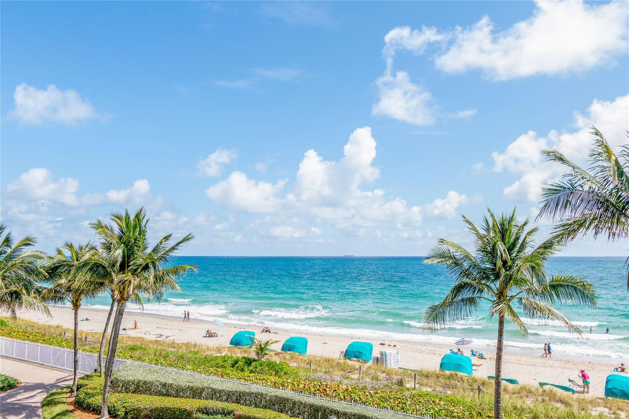 LHERMITAGE I CONDOMINIUM - Residential Lease