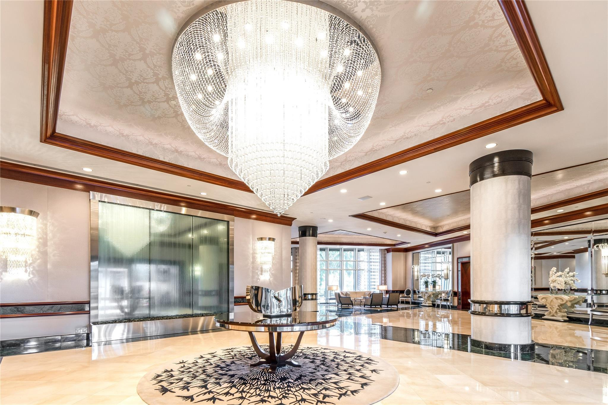LHERMITAGE I CONDOMINIUM - Residential Lease