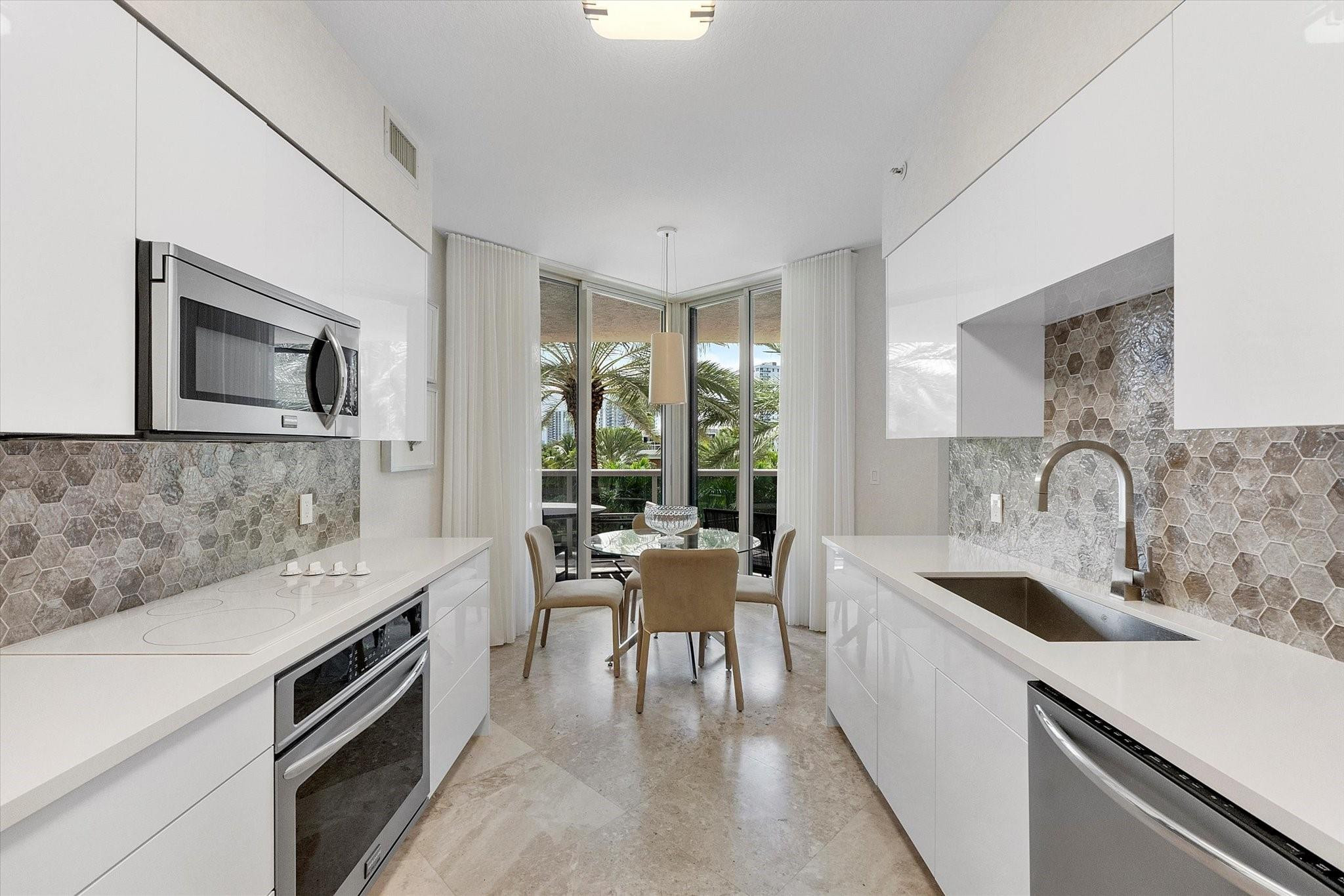 LHERMITAGE I CONDOMINIUM - Residential Lease
