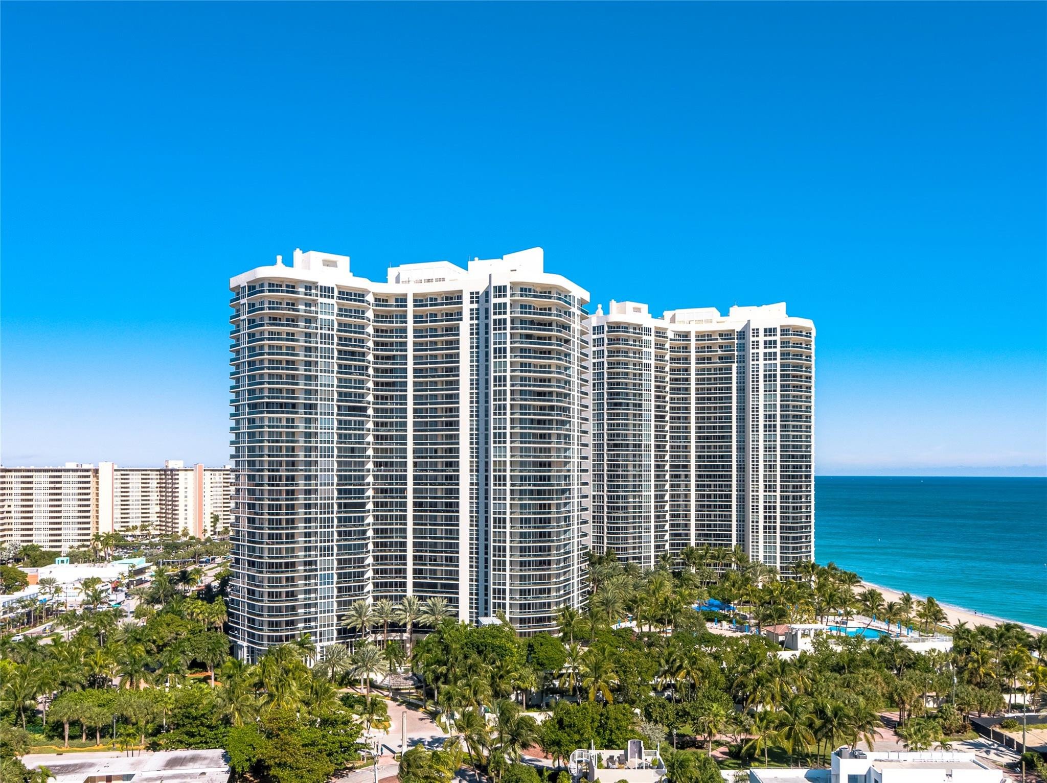 LHERMITAGE I CONDOMINIUM - Residential Lease