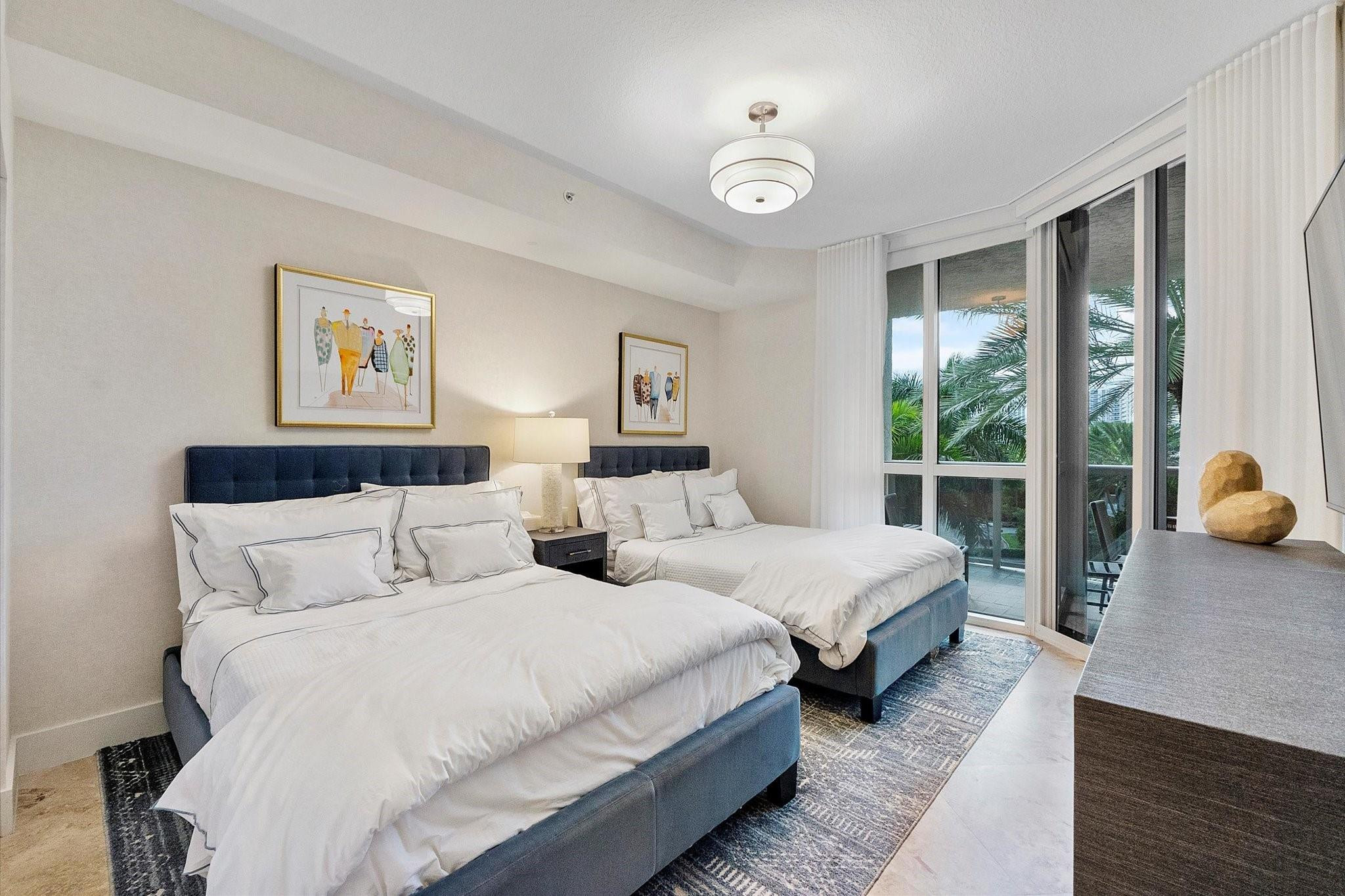 LHERMITAGE I CONDOMINIUM - Residential Lease