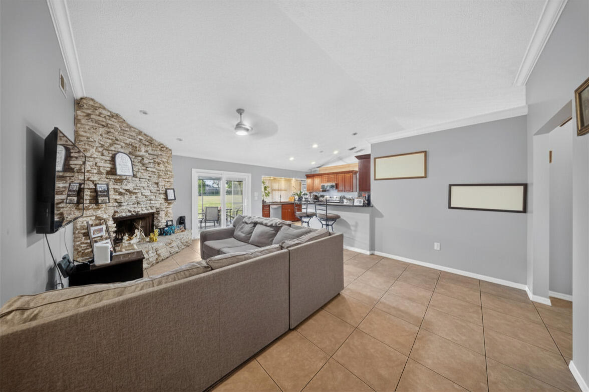 HOLIDAY PINES SUBDIVISION PHASE IIB - Residential