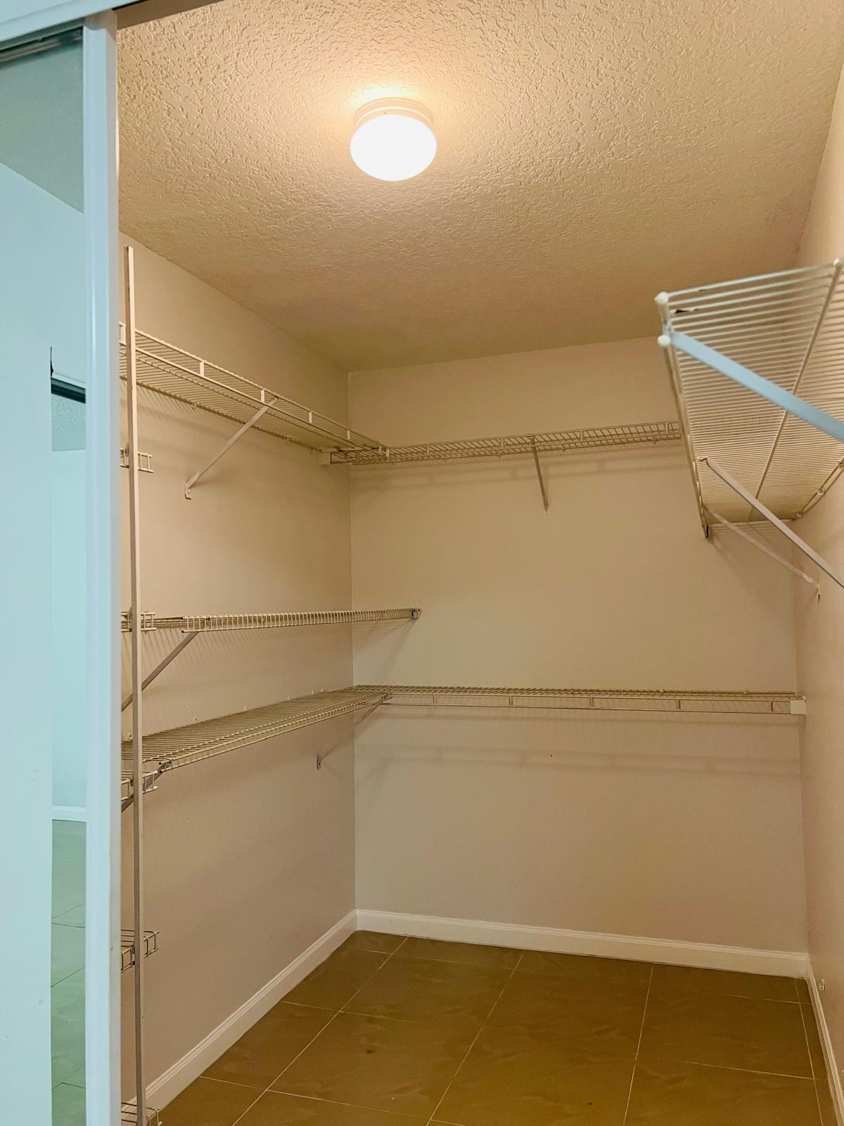 CORAL RIDGE DRIVE COMMERCIAL - Residential
