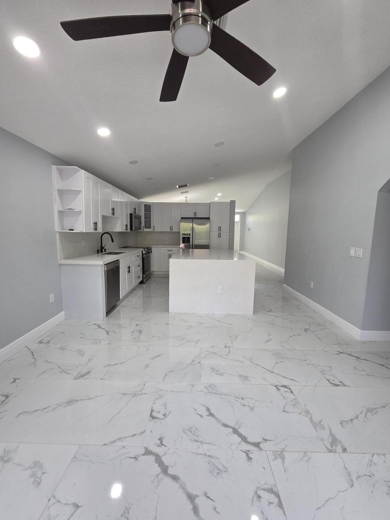 CORAL RIDGE DRIVE COMMERCIAL - Residential