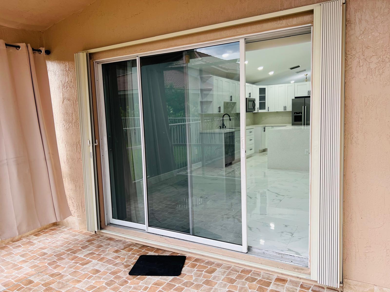 CORAL RIDGE DRIVE COMMERCIAL - Residential
