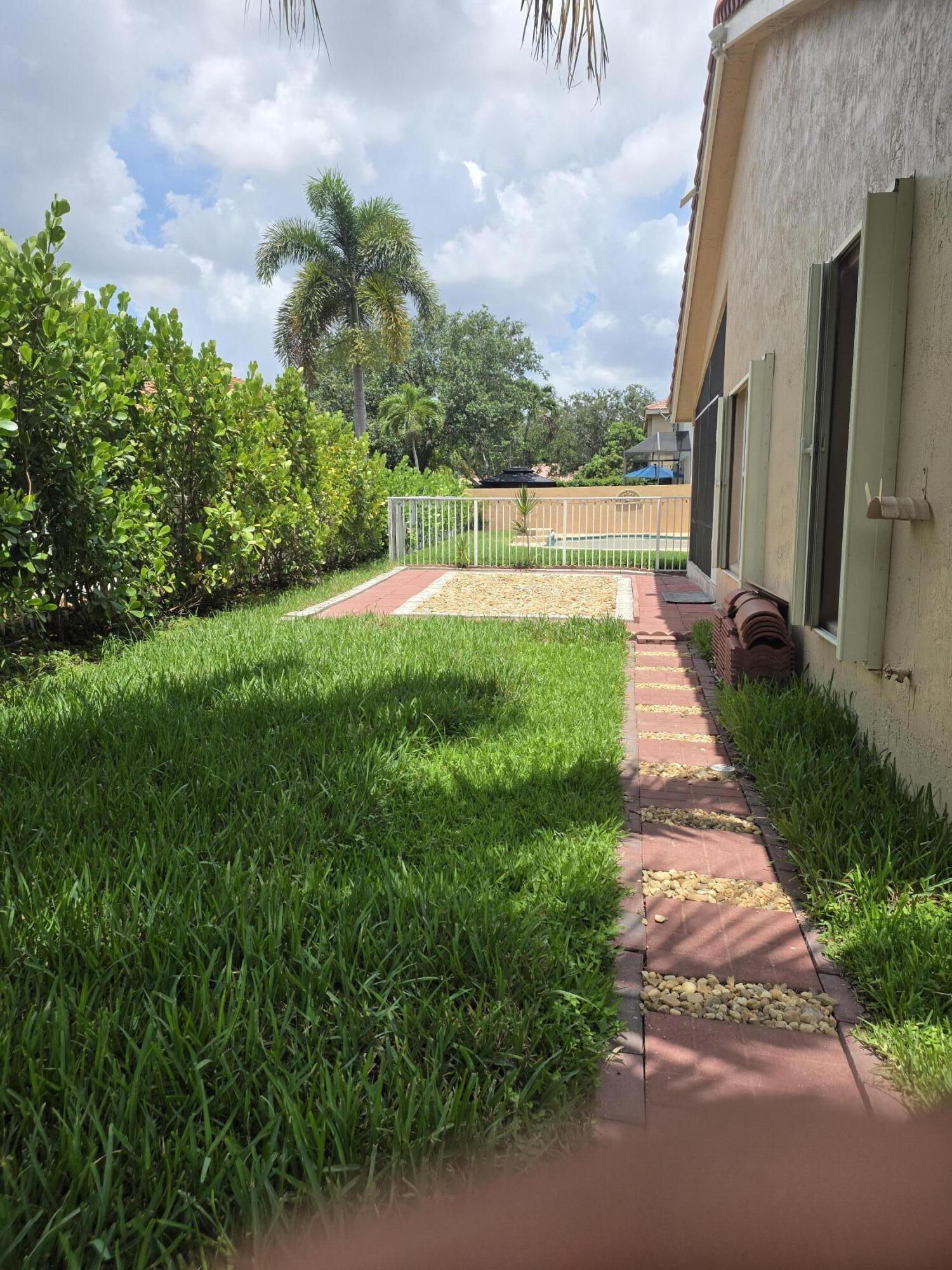 CORAL RIDGE DRIVE COMMERCIAL - Residential