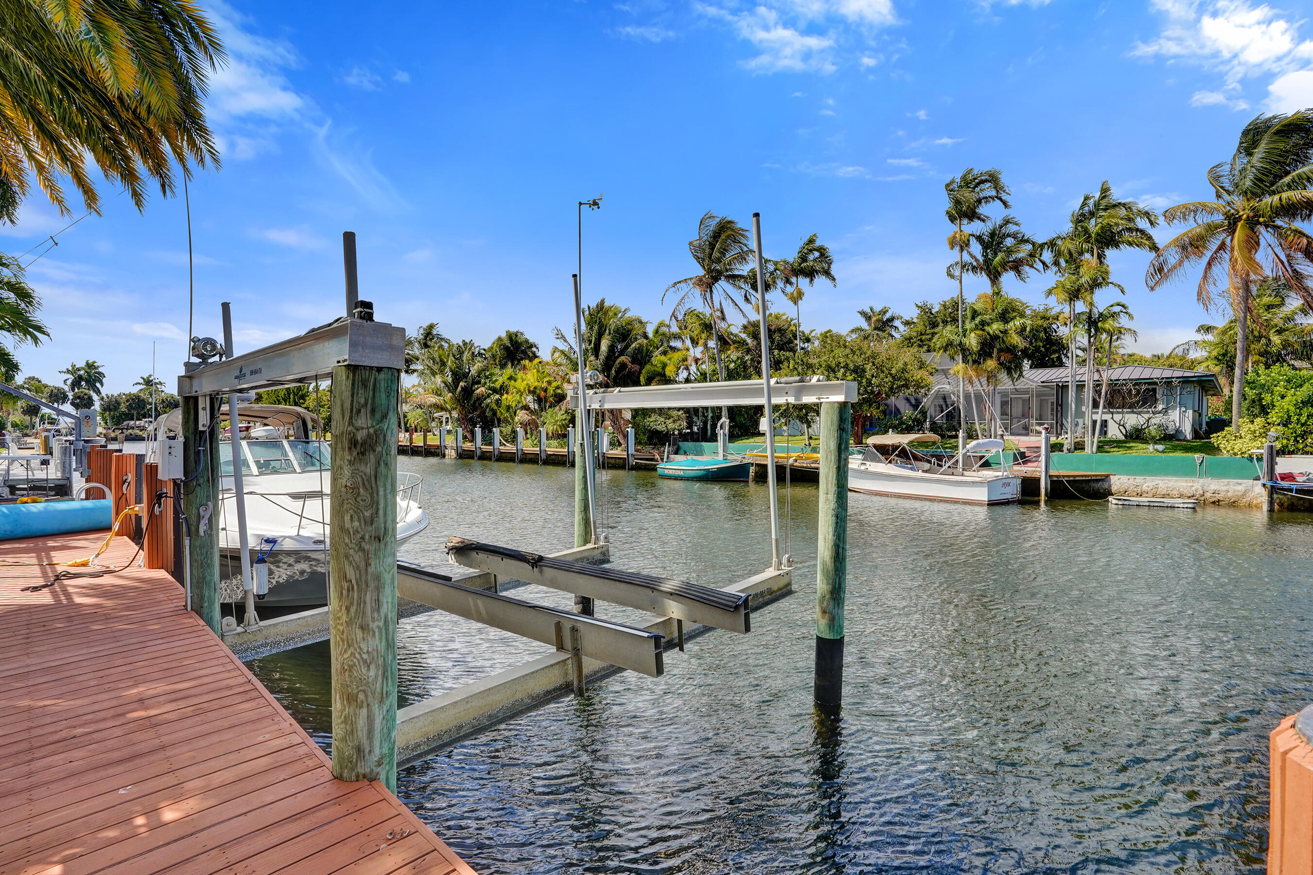 VENETIAN ISLES 2ND SEC - Residential