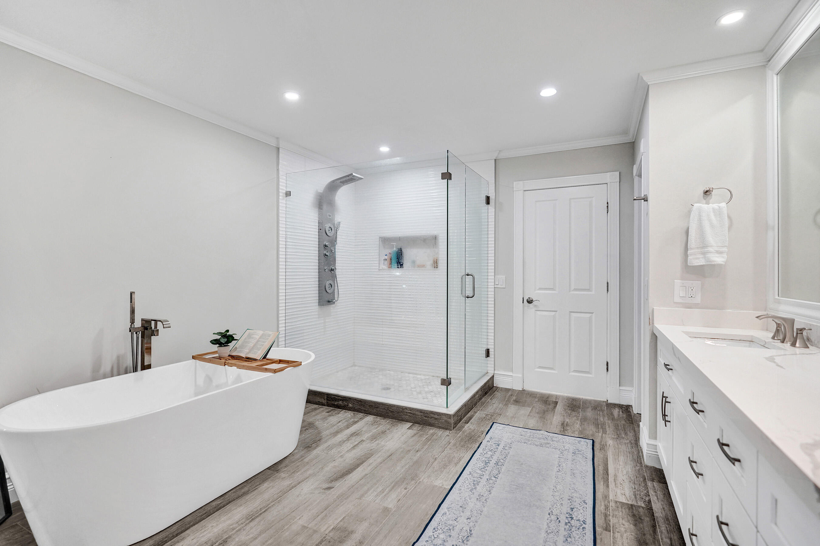 VENETIAN ISLES 2ND SEC - Residential