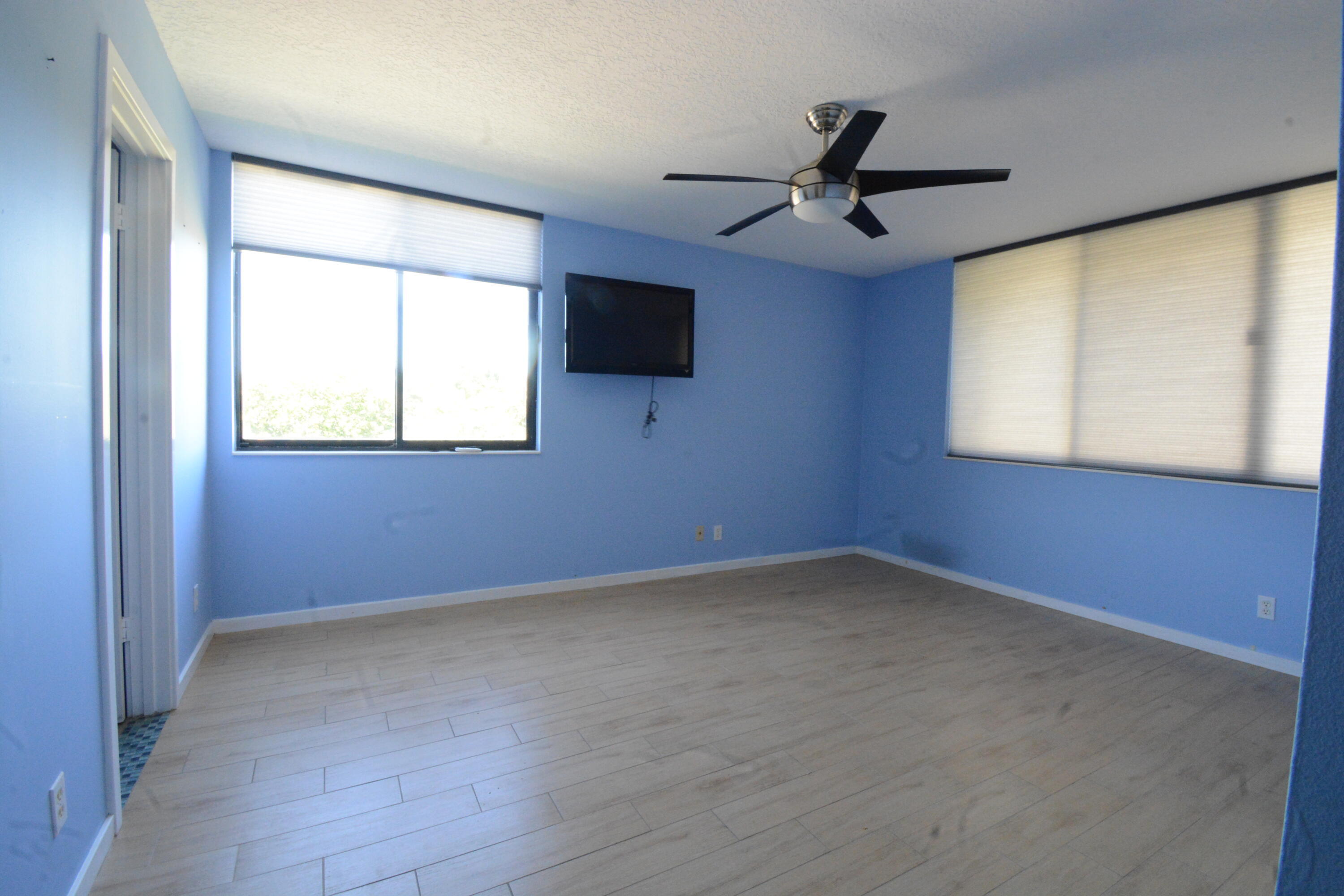 BAHAMA CONDO - Residential