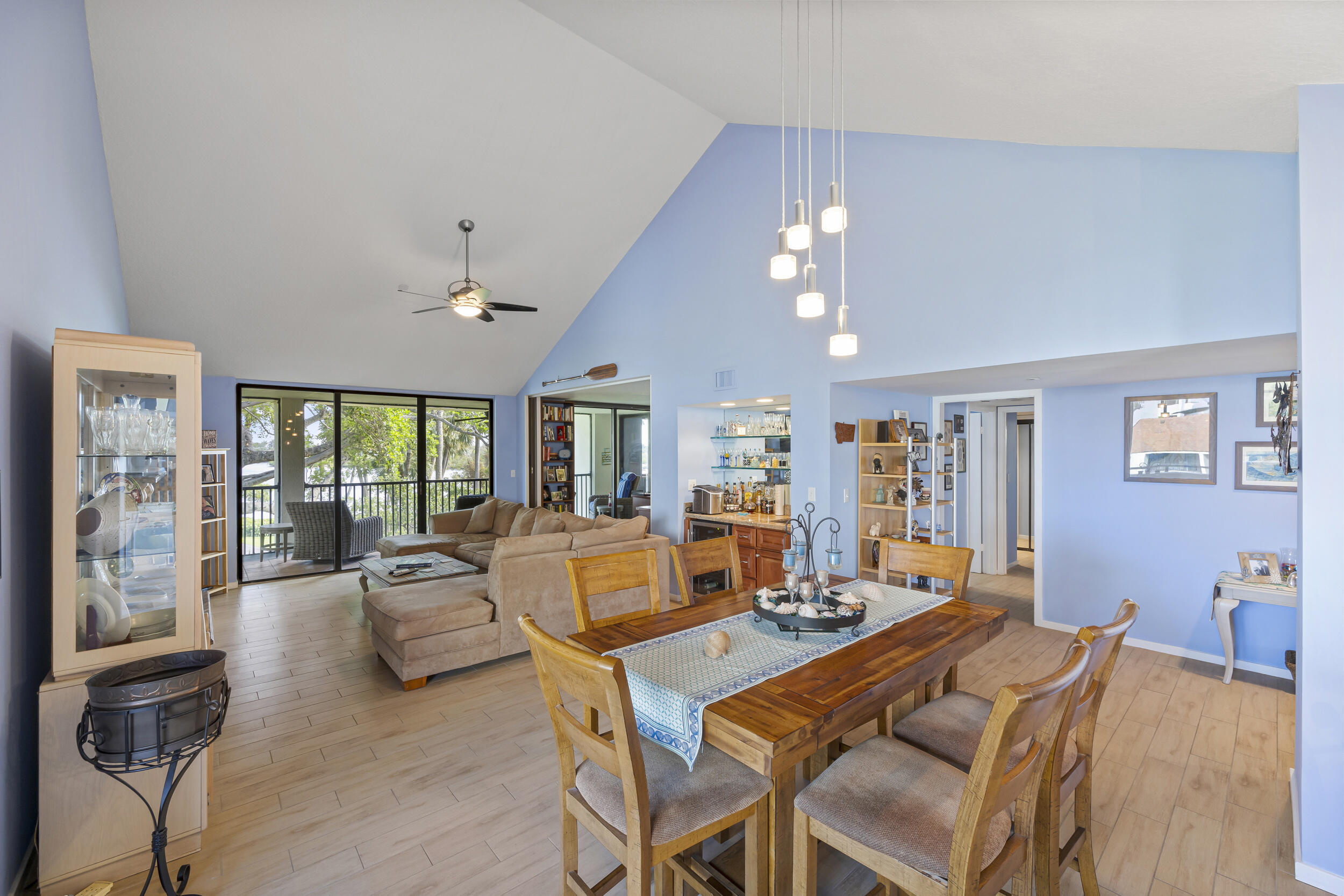 BAHAMA CONDO - Residential