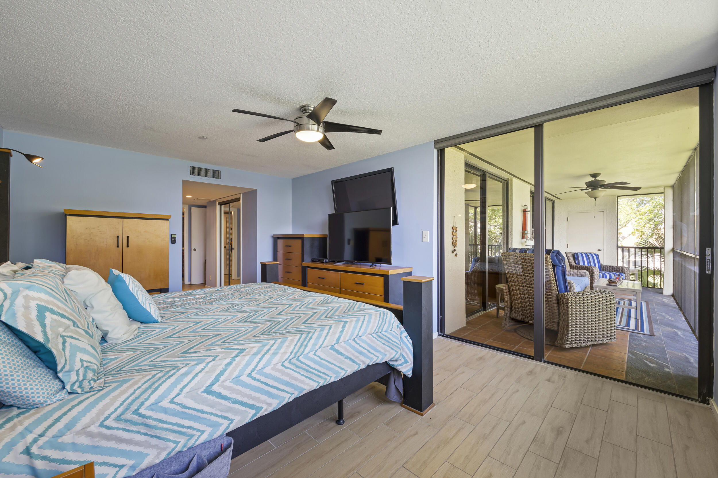 BAHAMA CONDO - Residential