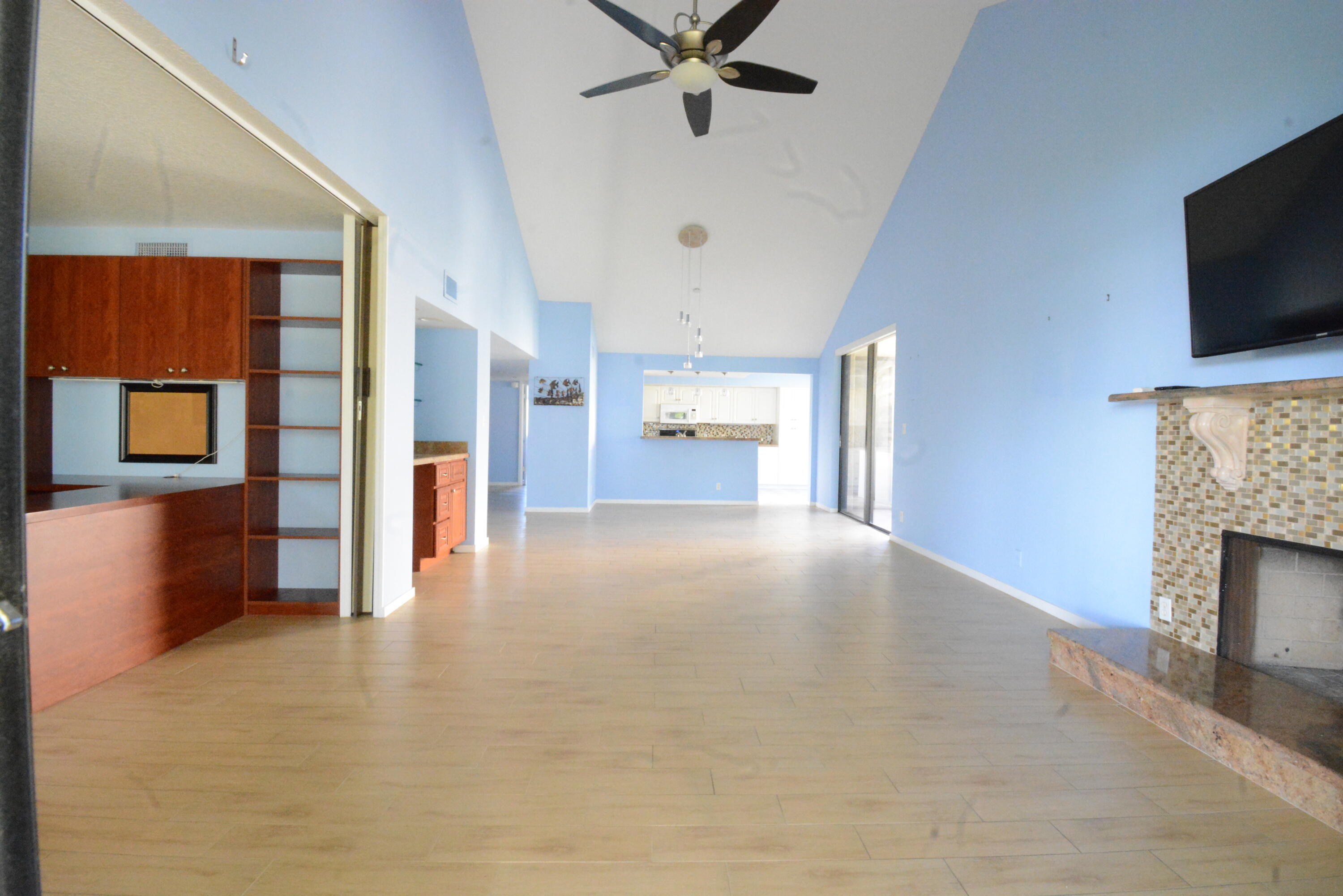 BAHAMA CONDO - Residential