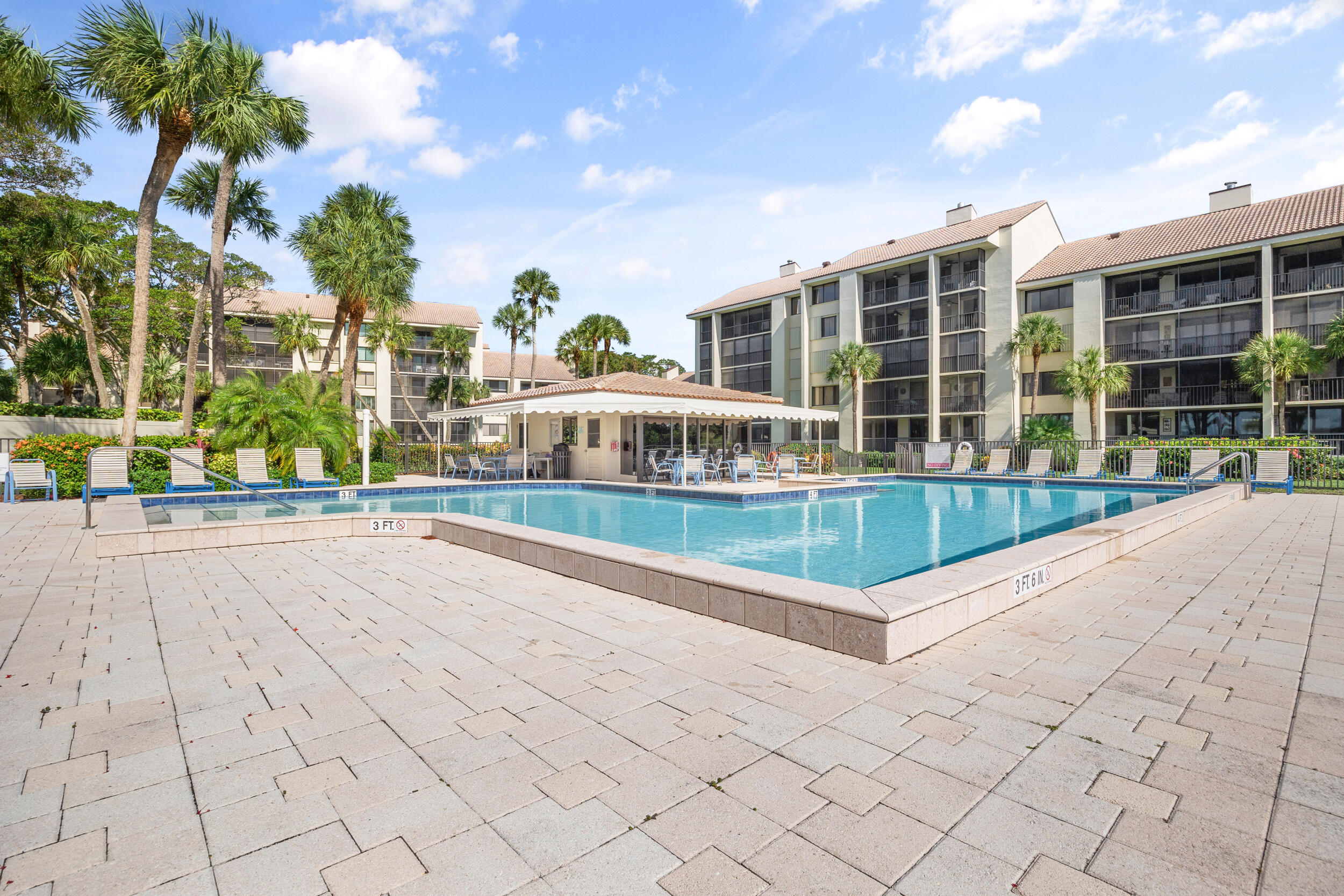 BAHAMA CONDO - Residential