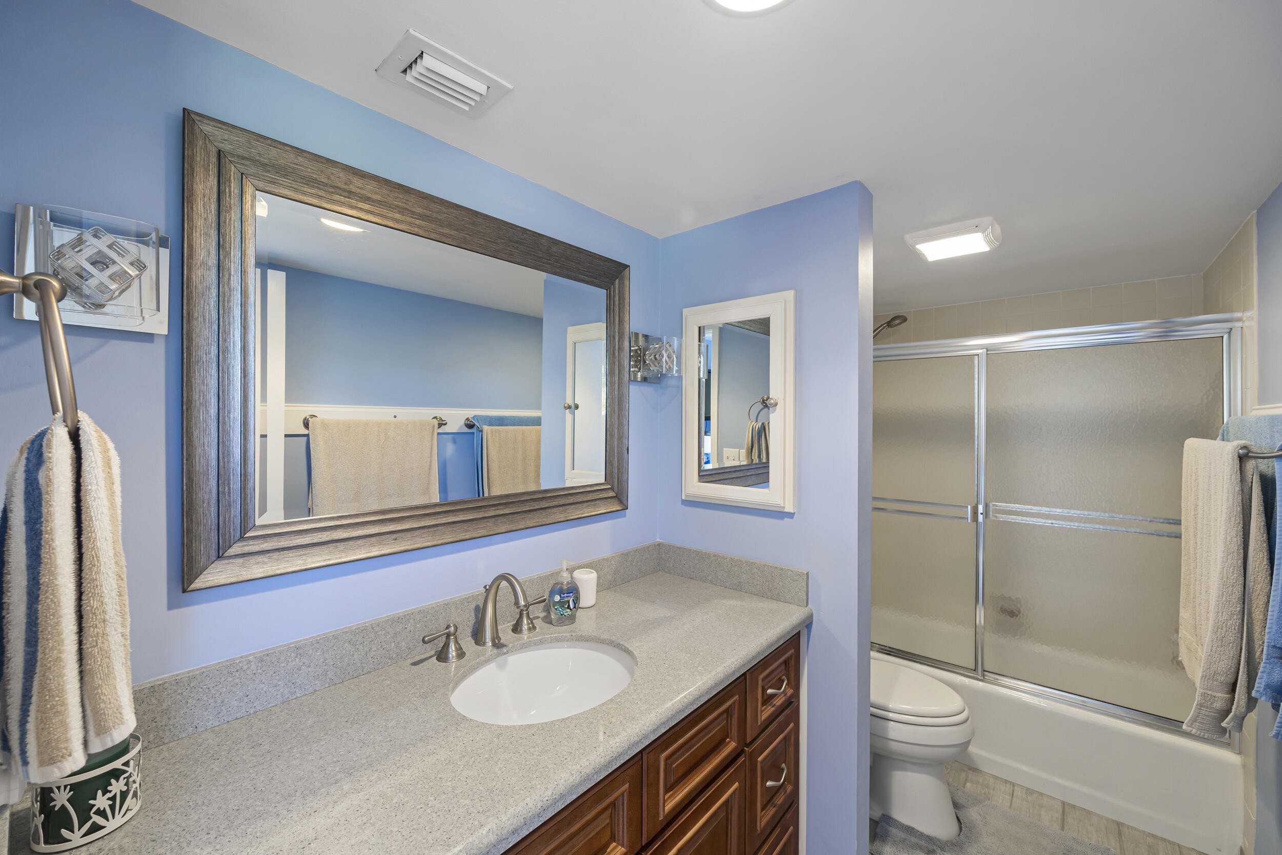 BAHAMA CONDO - Residential