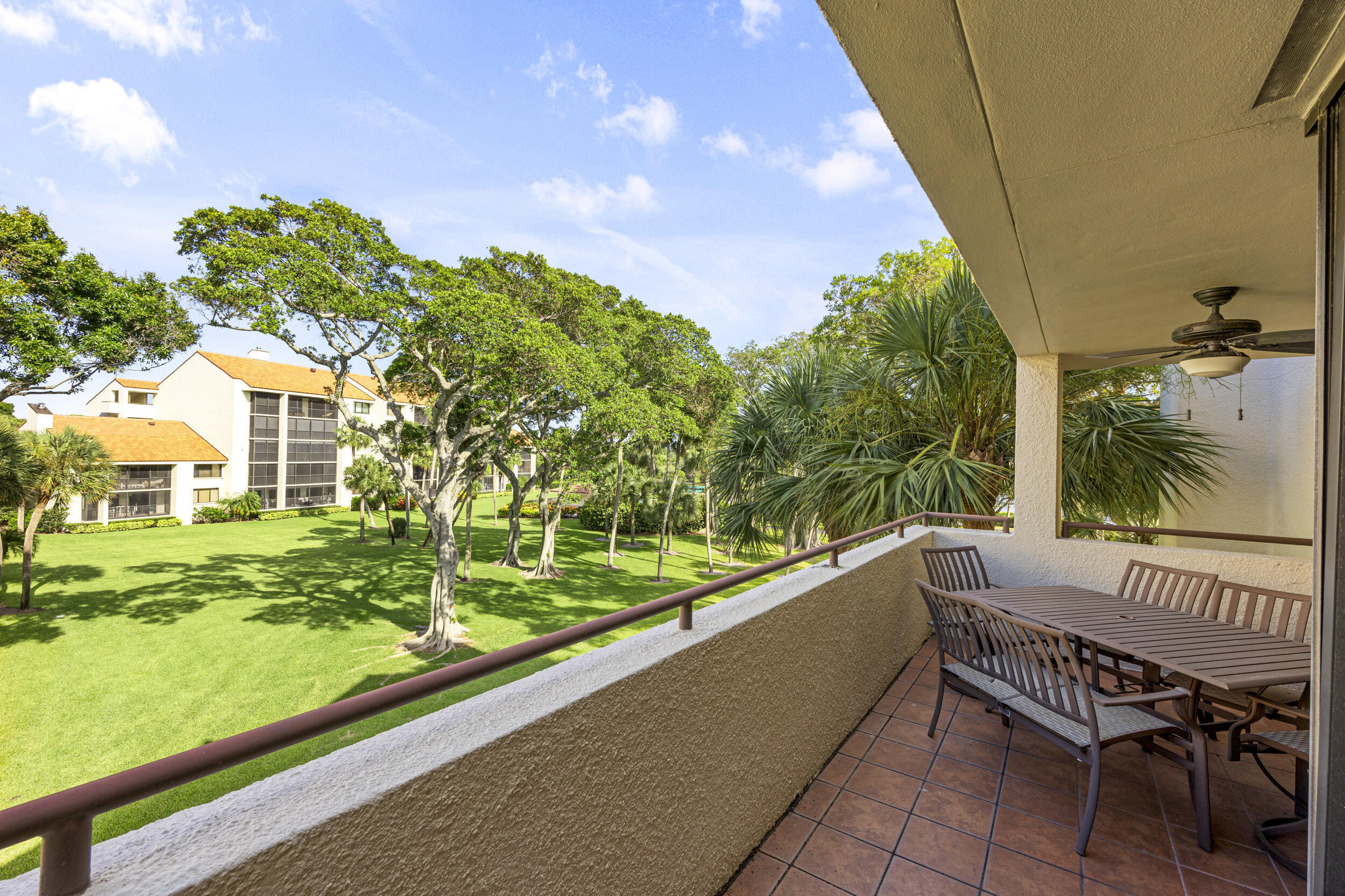 BAHAMA CONDO - Residential