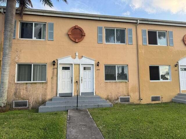 SUNSET PALM VILLAS CONDO - Residential