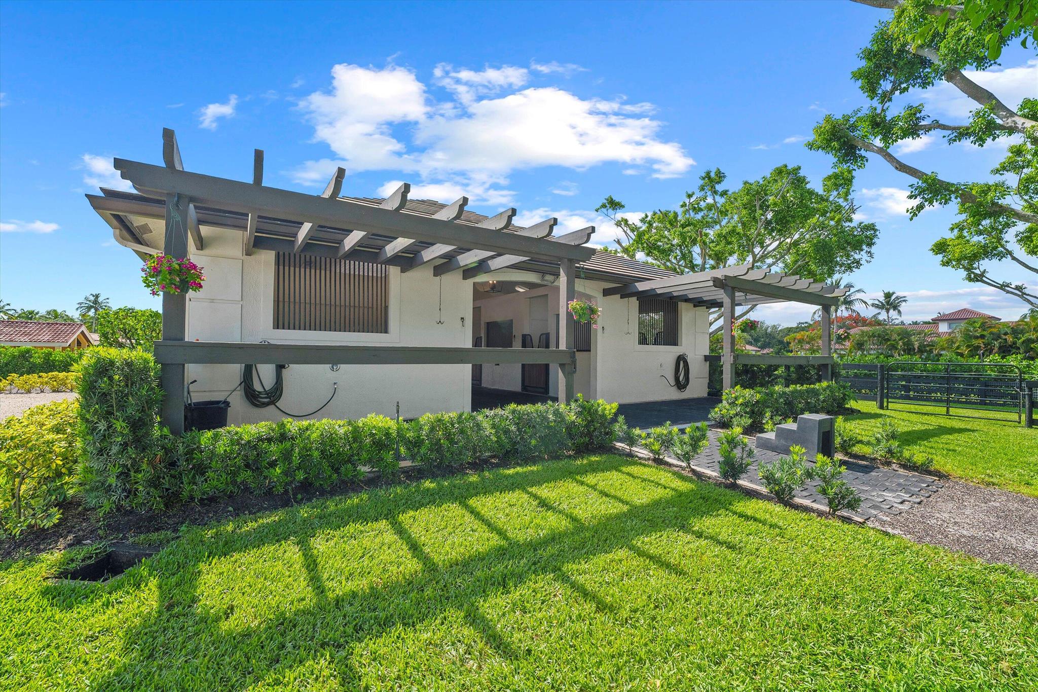 PADDOCK PARK 2 OF WELLINGTON - Residential
