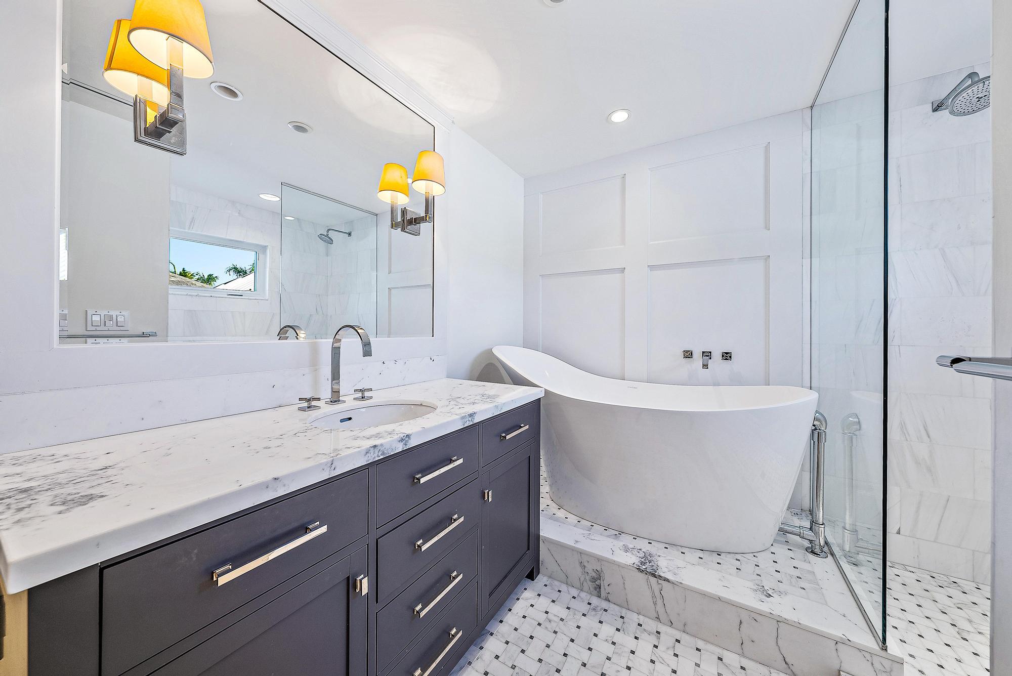 NORTH SHORE - Residential