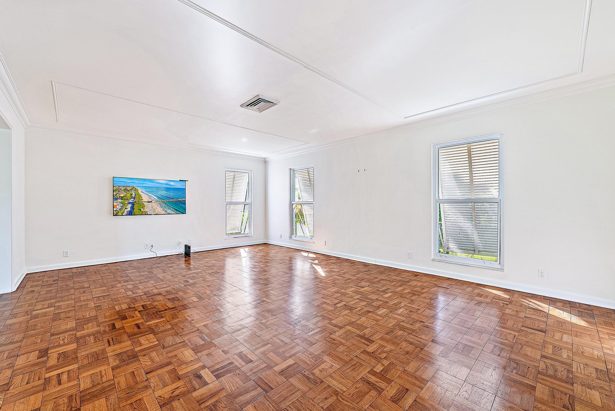 NORTH SHORE - Residential